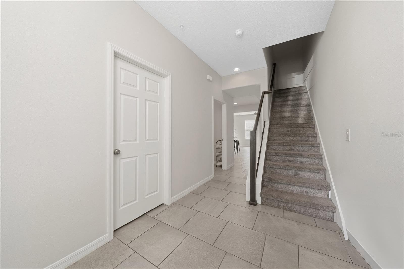 Townhouse at 8659 VEDDER LN, ORLANDO, photo 2 of 32