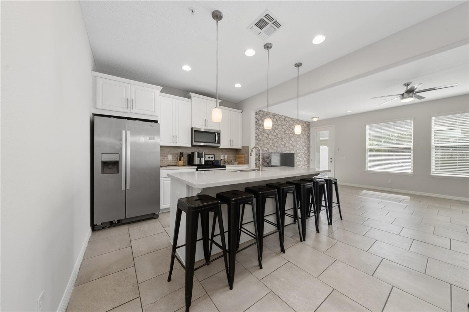 Townhouse at 8659 VEDDER LN, ORLANDO, photo 8 of 32