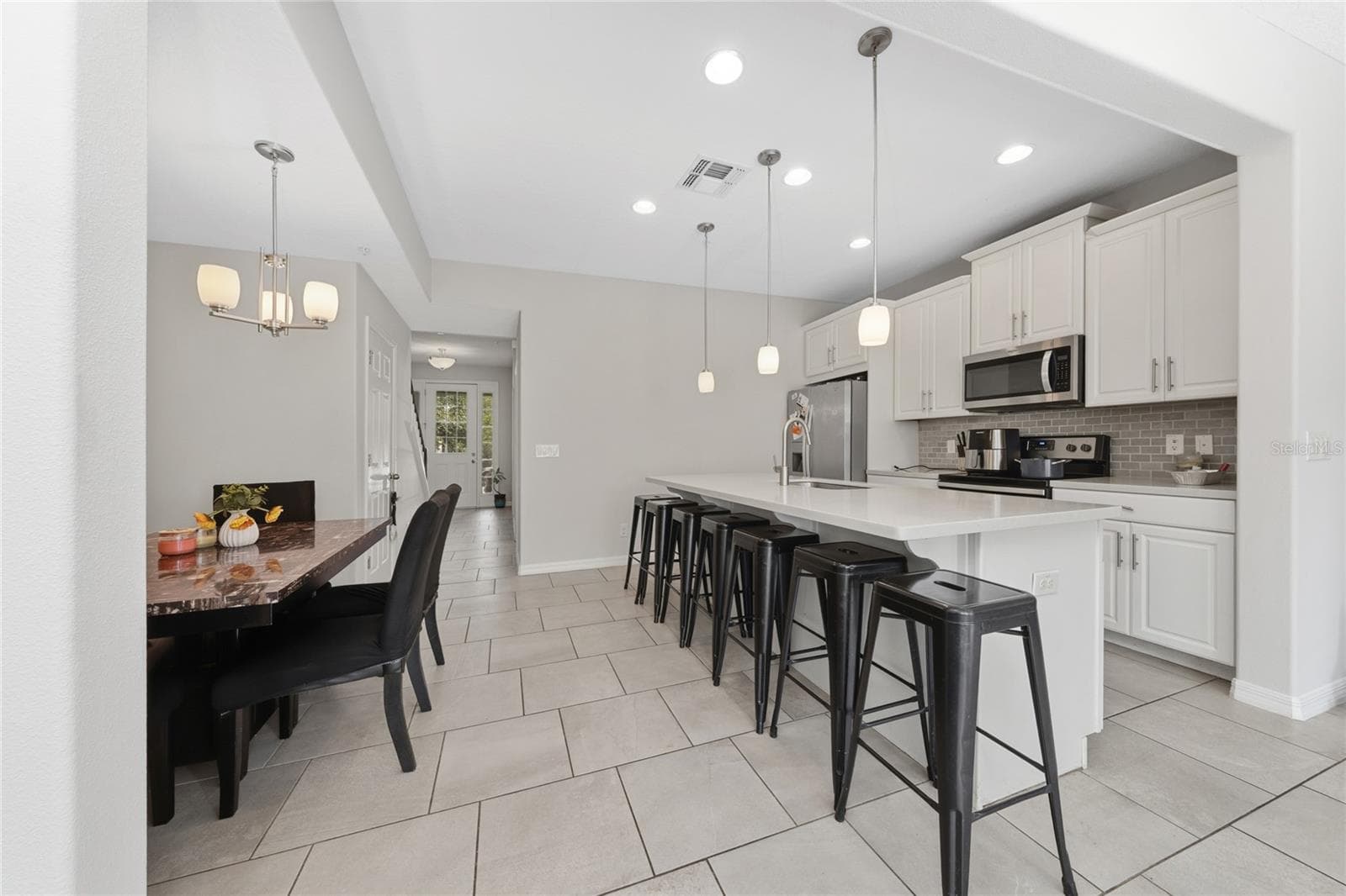 Townhouse at 8659 VEDDER LN, ORLANDO, photo 9 of 32