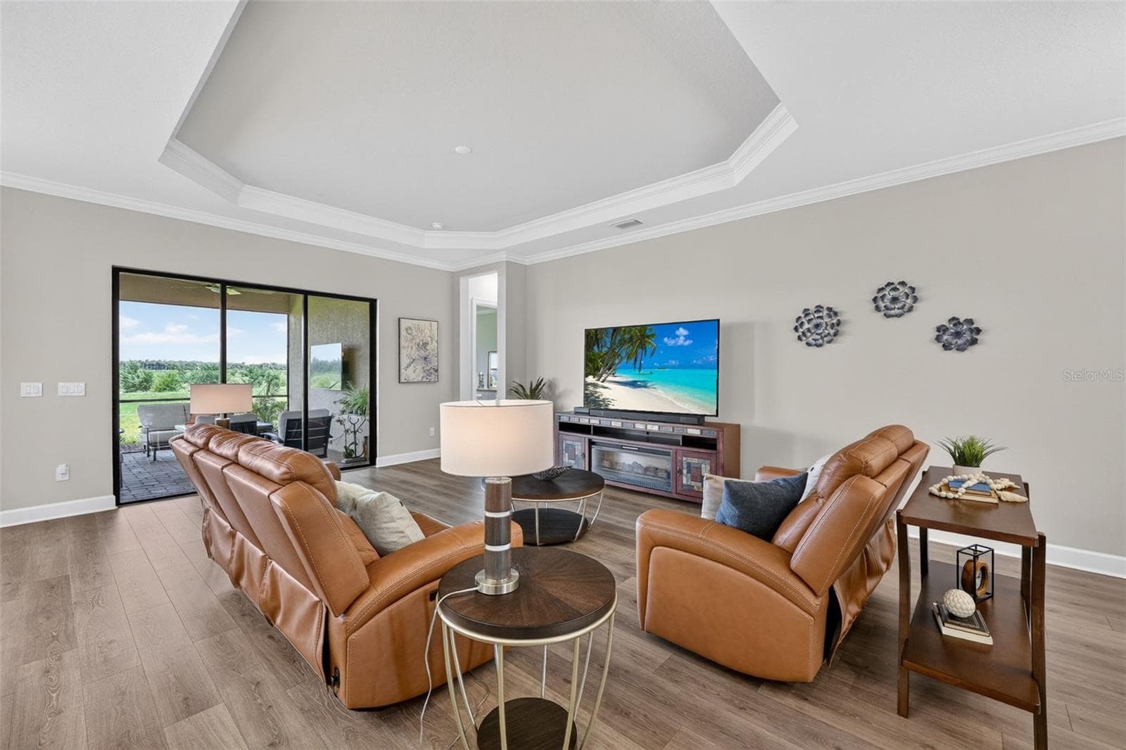 Single Family Residence at 10132 SILENT NIGHT LN, SARASOTA, photo 10 of 74