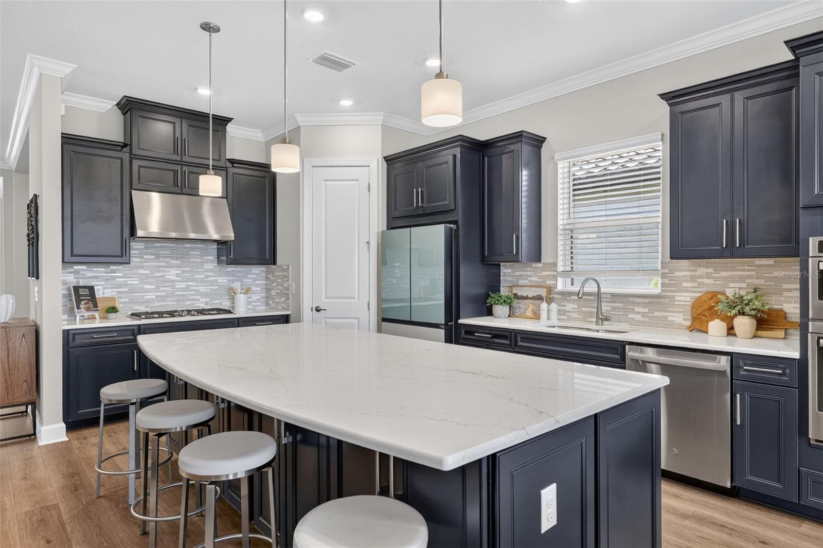 Single Family Residence at 10132 SILENT NIGHT LN, SARASOTA, photo 13 of 74