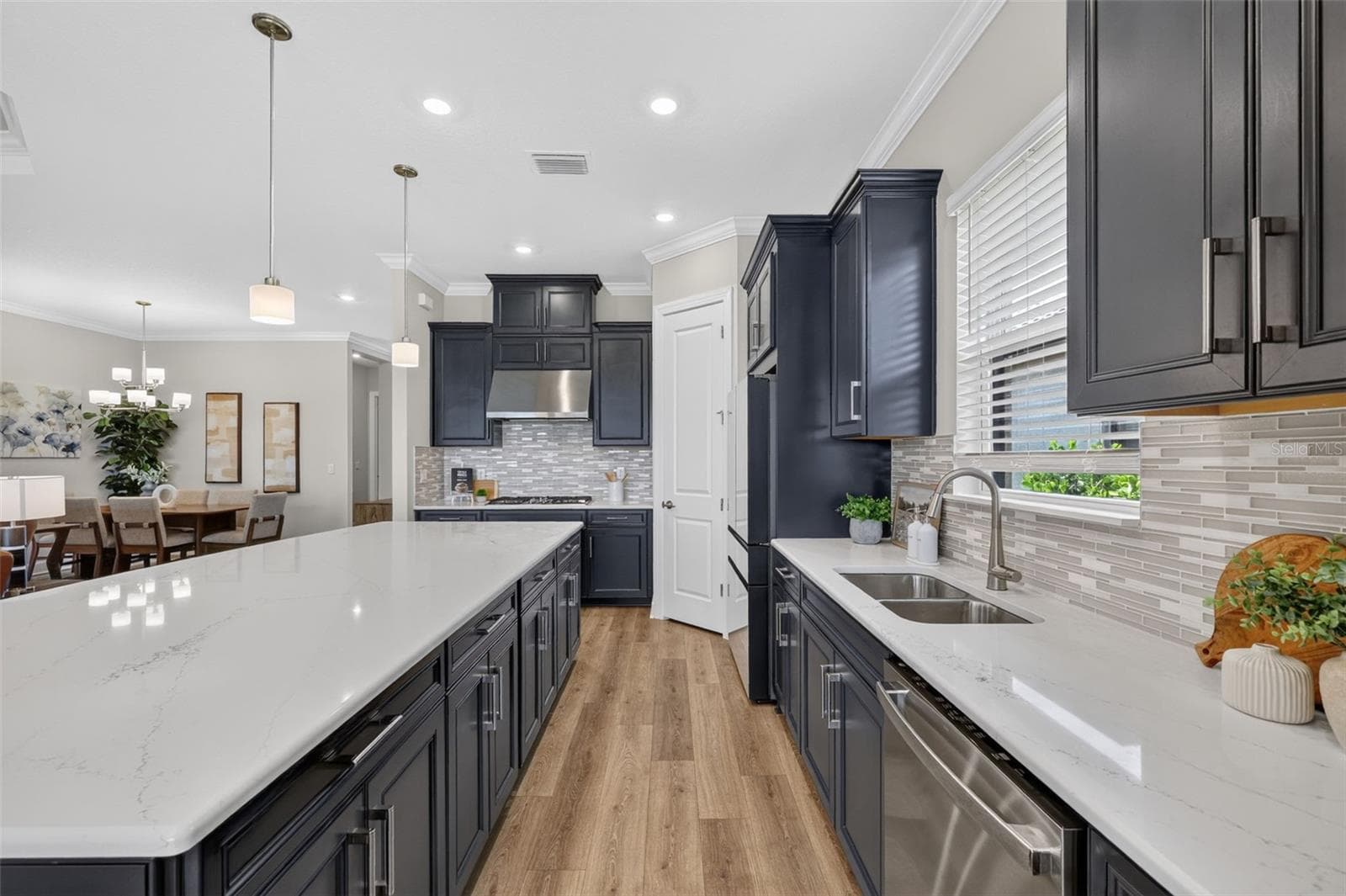 Single Family Residence at 10132 SILENT NIGHT LN, SARASOTA, photo 15 of 74