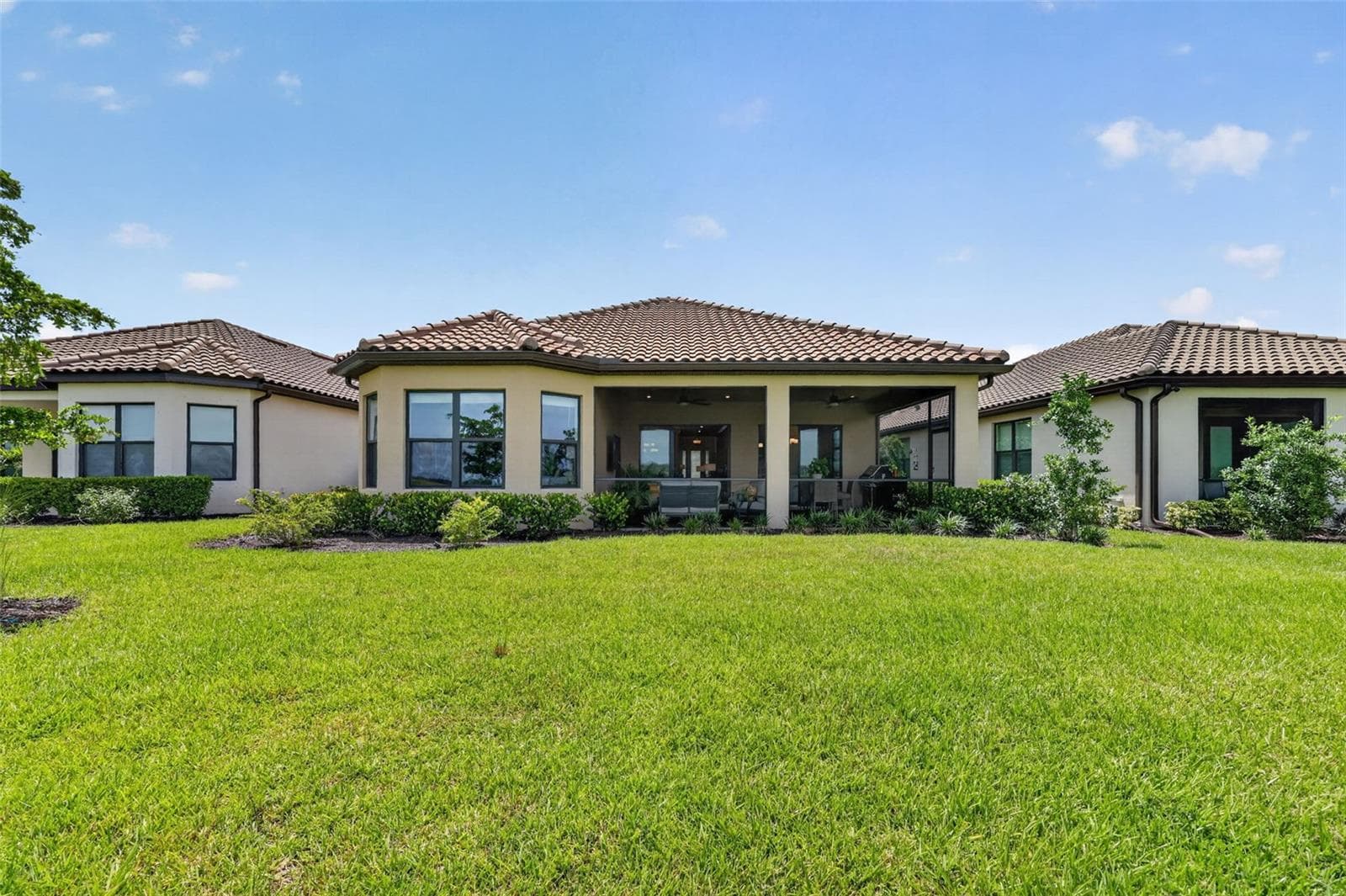 Single Family Residence at 10132 SILENT NIGHT LN, SARASOTA, photo 38 of 74