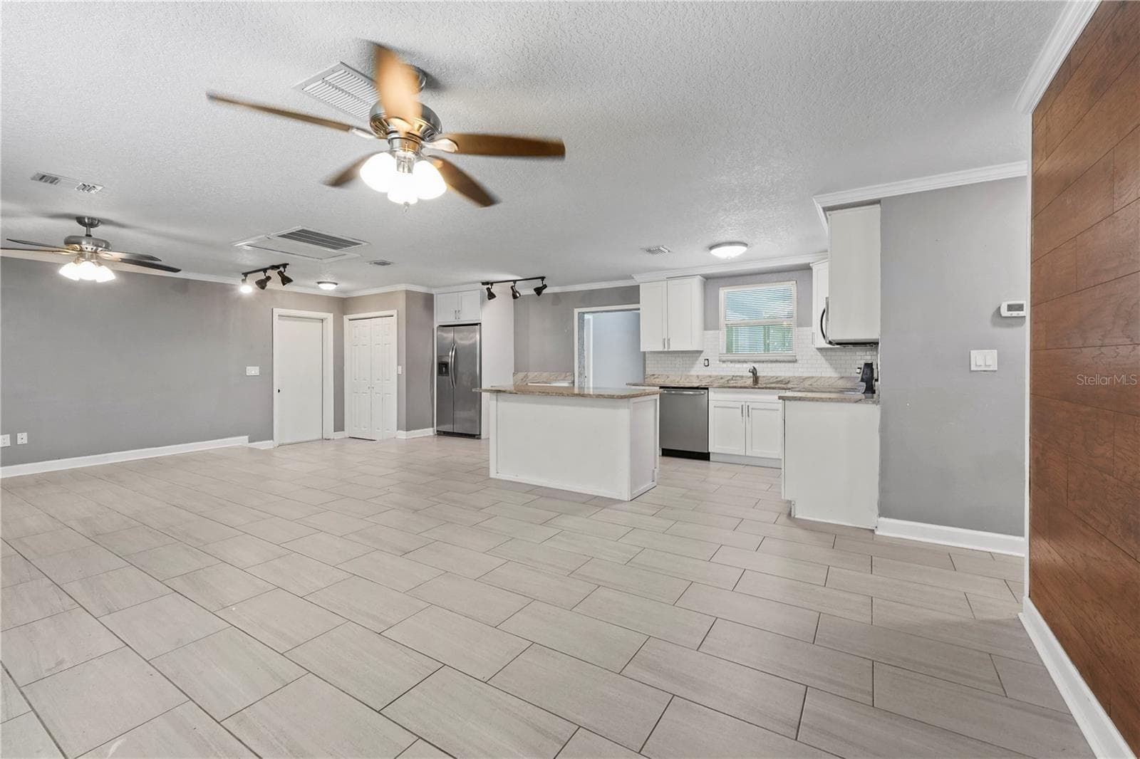 Single Family Residence at 6290 PIEDMONT DR, SPRING HILL, photo 3 of 22