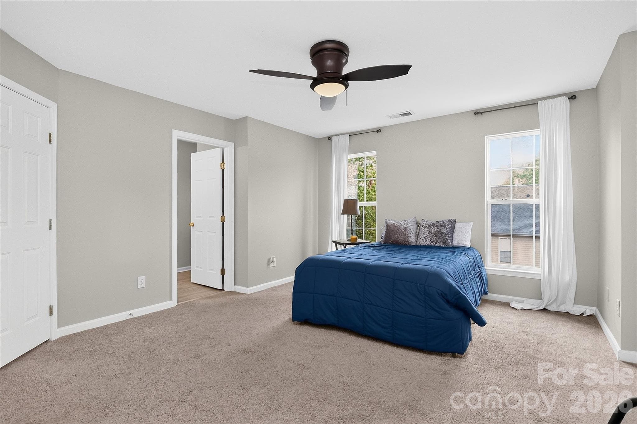 Townhouse at Charlotte, photo 13 of 32