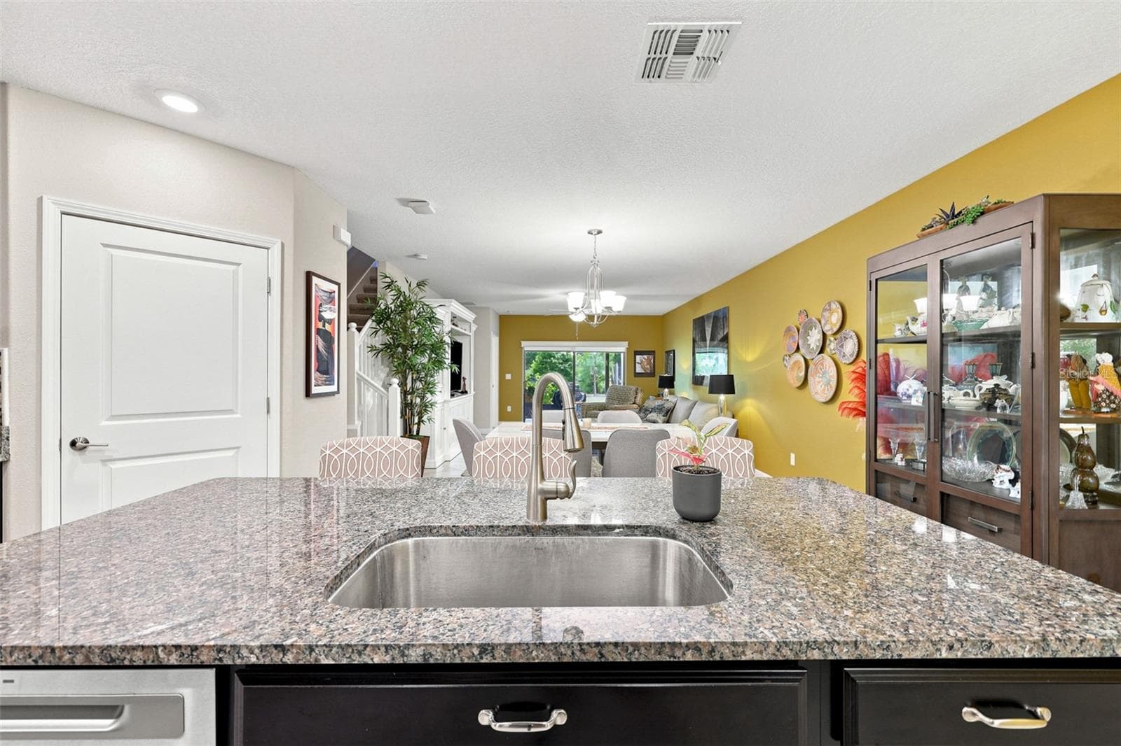 Townhouse at 5305 STOIC VALE DR, WIMAUMA, photo 13 of 68