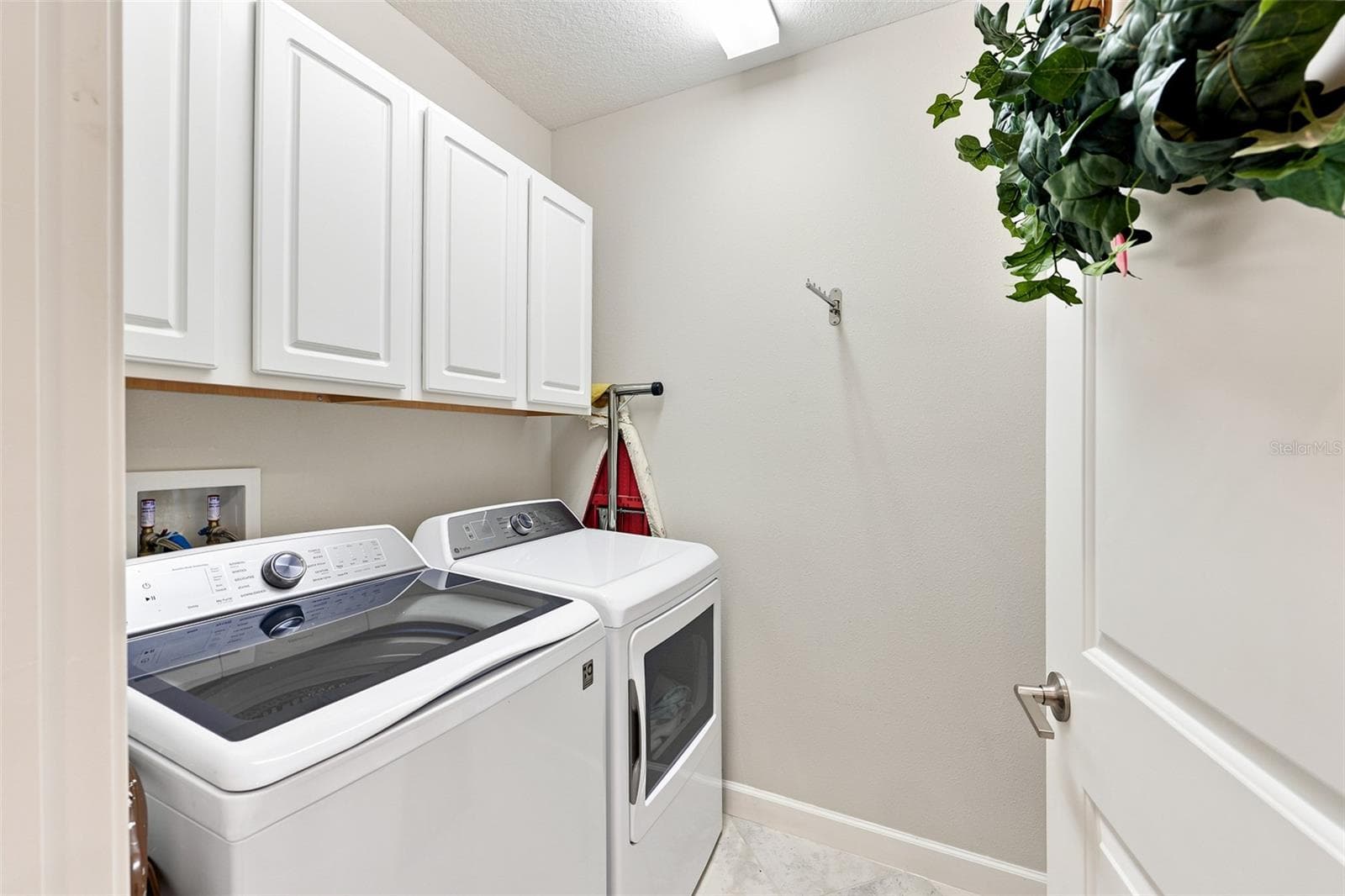 Townhouse at 5305 STOIC VALE DR, WIMAUMA, photo 38 of 68