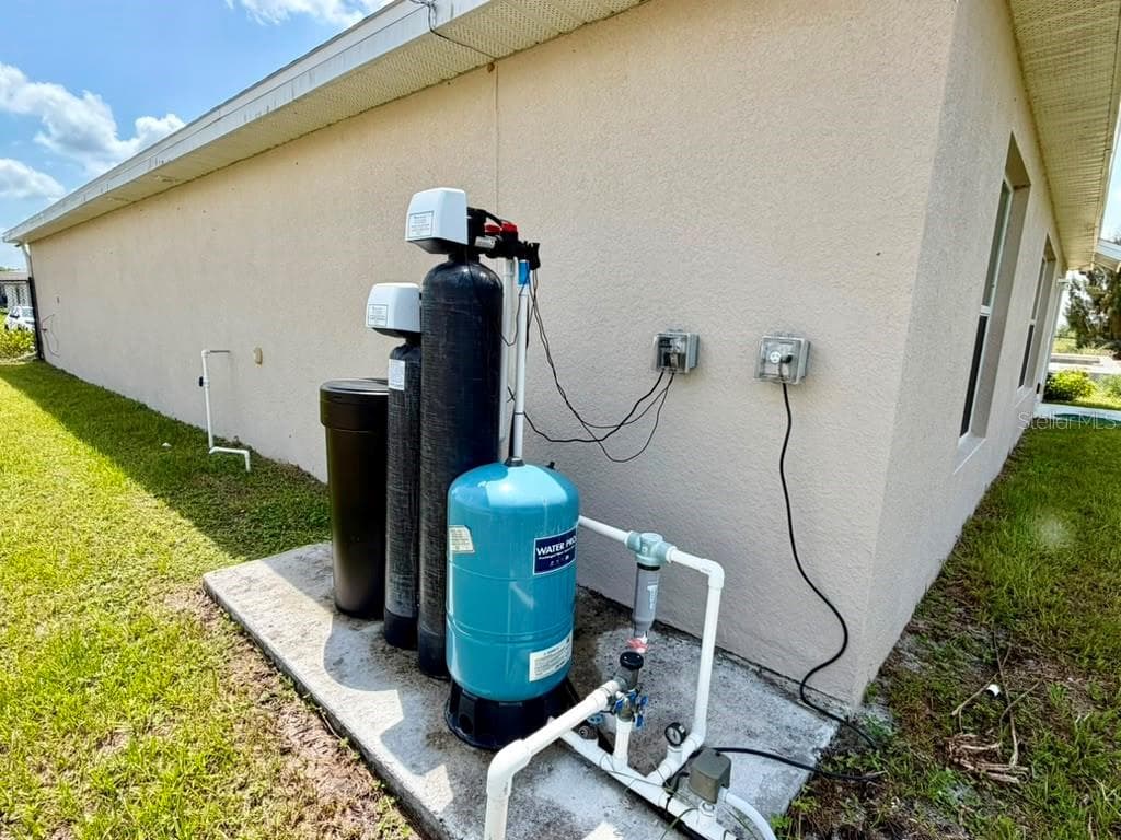 Single Family Residence at 4104 NE 12TH CT, CAPE CORAL, photo 43 of 50