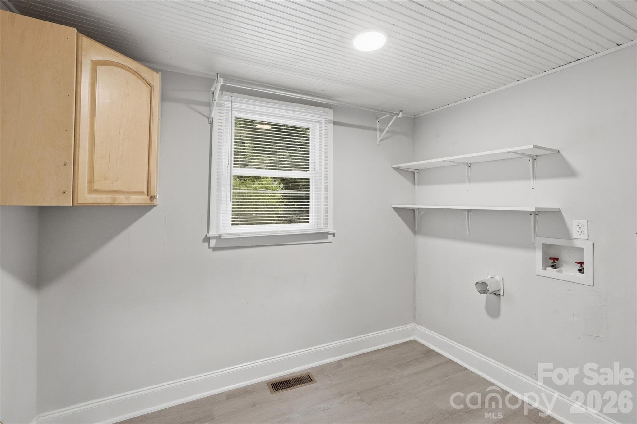 Single Family Residence at 322 Willow Street, Gastonia, photo 12 of 29