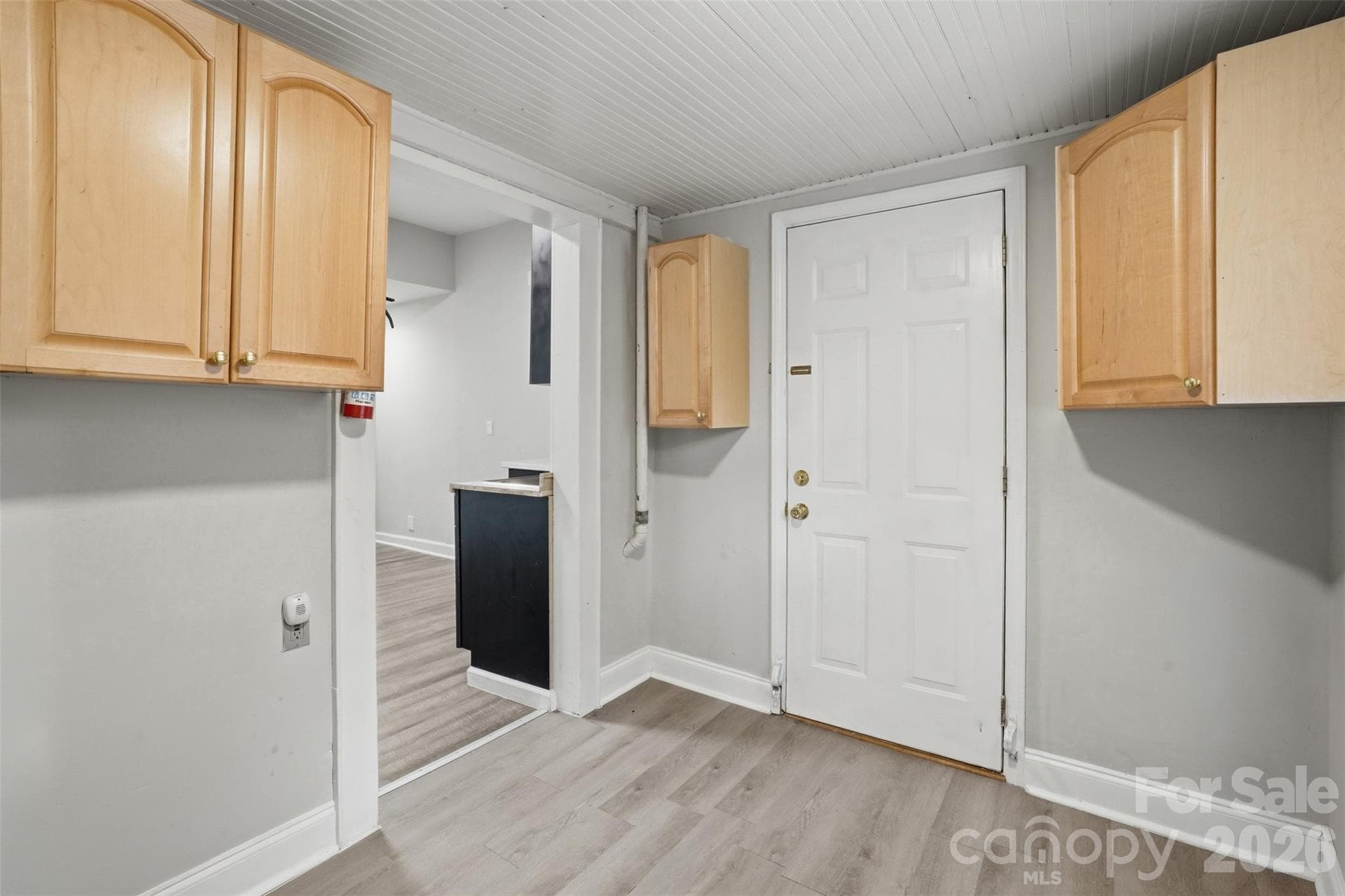 Single Family Residence at 322 Willow Street, Gastonia, photo 13 of 29