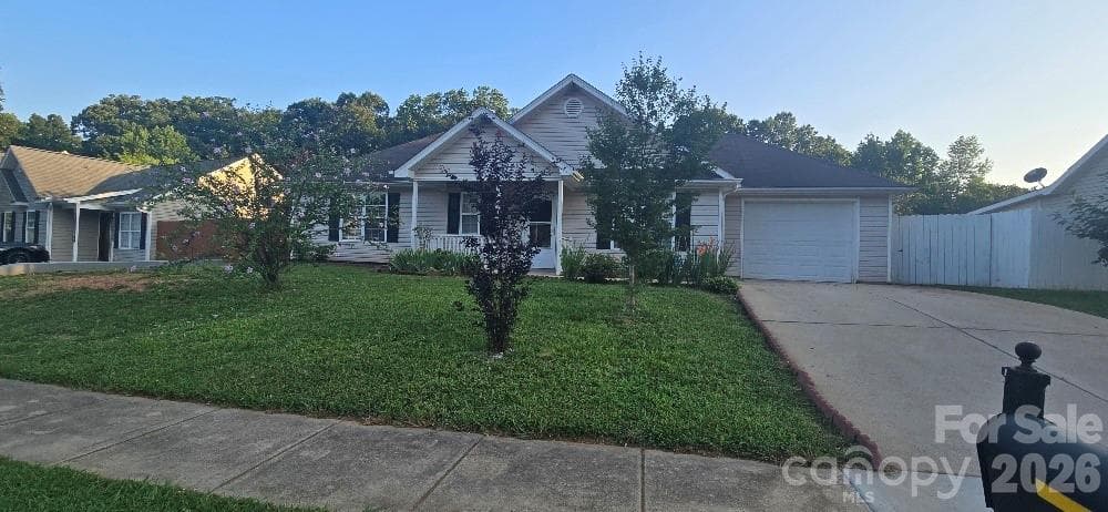 Single Family Residence at 5751 Justins Forest Drive, Charlotte, photo 2 of 21