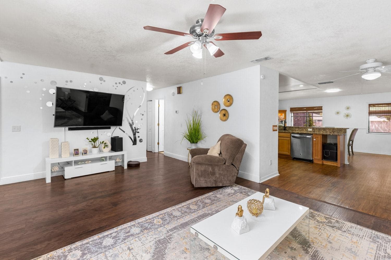 Main house living room - 8243 PAMLICO ST, ORLANDO