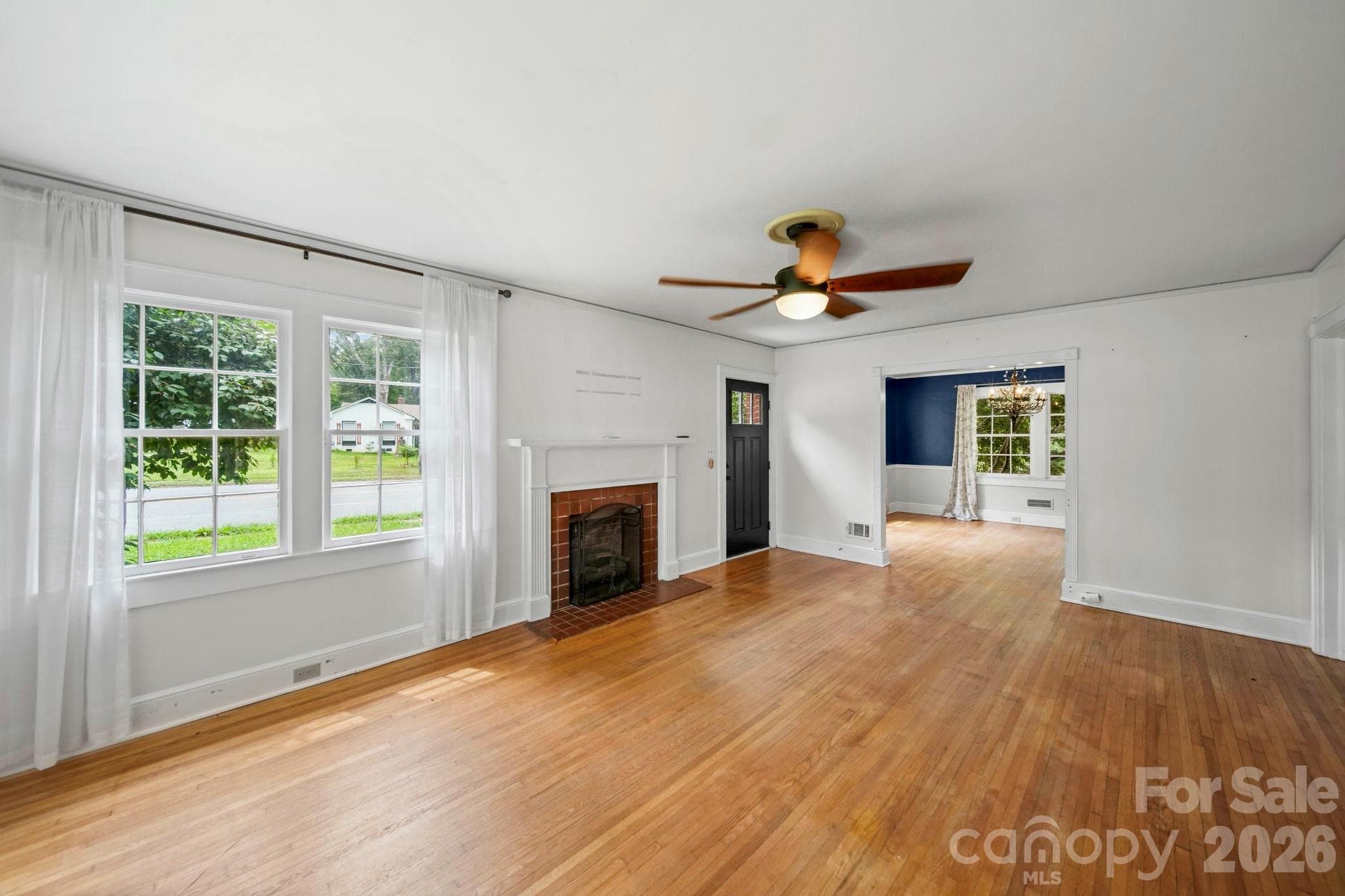 Single Family Residence at 1214 S York Street, Gastonia, photo 20 of 37