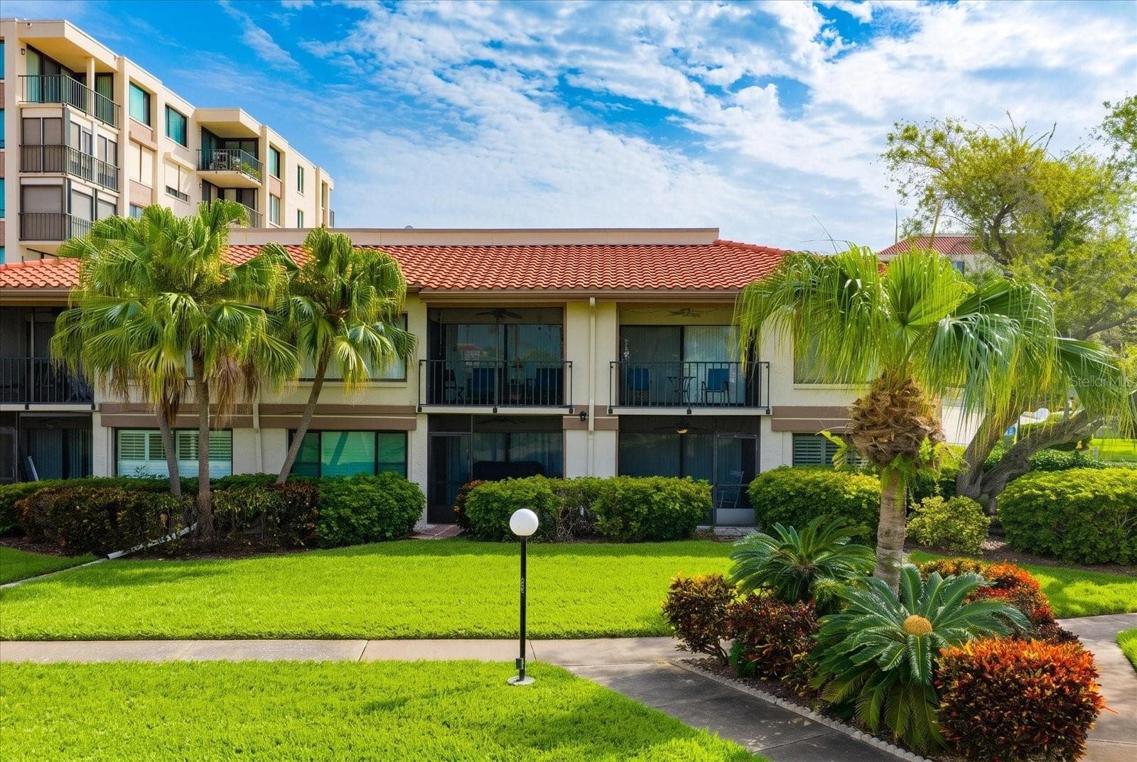 REAR OF BUILDING D - 6219 PALMA DEL MAR BLVD S #102, ST PETERSBURG