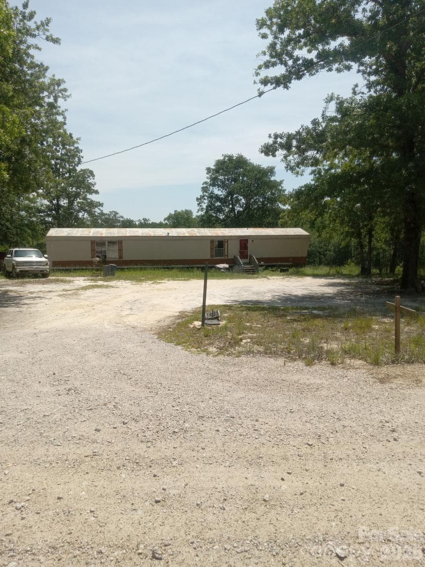 Single Family Residence at 3328 Love Road, Kershaw, photo 11 of 22