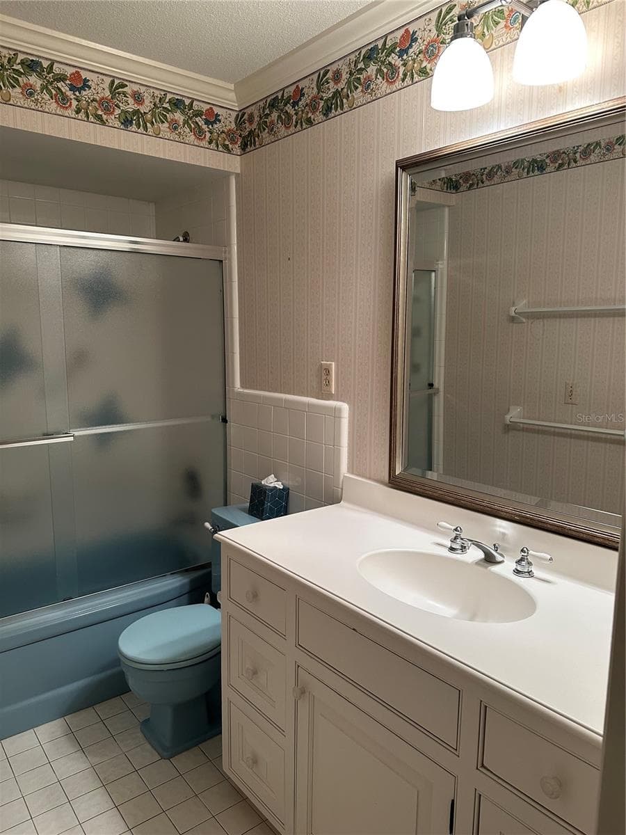 Hall Bathroom - 5019 GRAN LAC AVE, ORLANDO