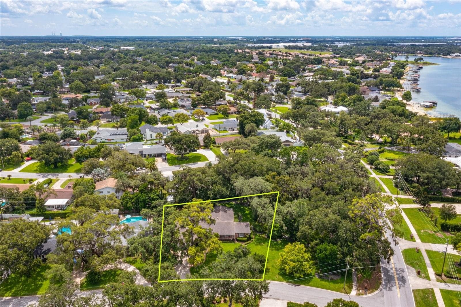 5019 Gran Lac from front yard - 5019 GRAN LAC AVE, ORLANDO