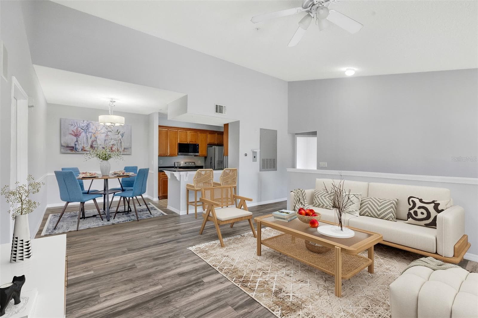 Condominium at 14226 FREDRICKSBURG DR #220, ORLANDO, photo 7 of 35