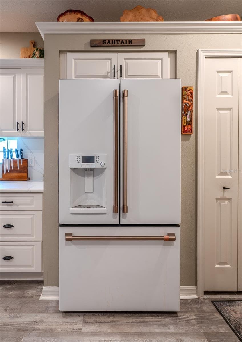 Refrigerator - 8027 SAINT ANDREWS WAY, MOUNT DORA