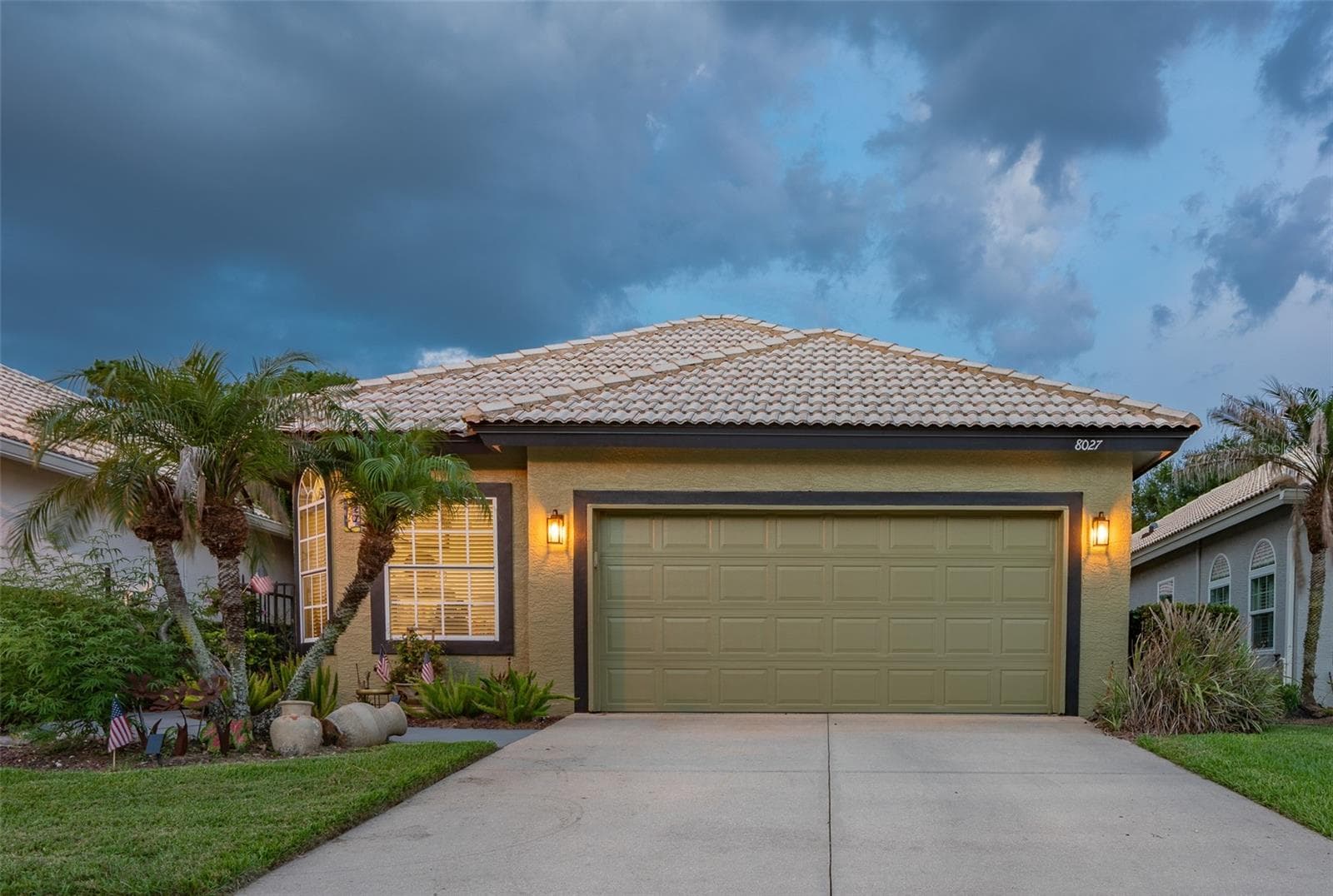 Twilight at 8027 St Andrews Way - 8027 SAINT ANDREWS WAY, MOUNT DORA