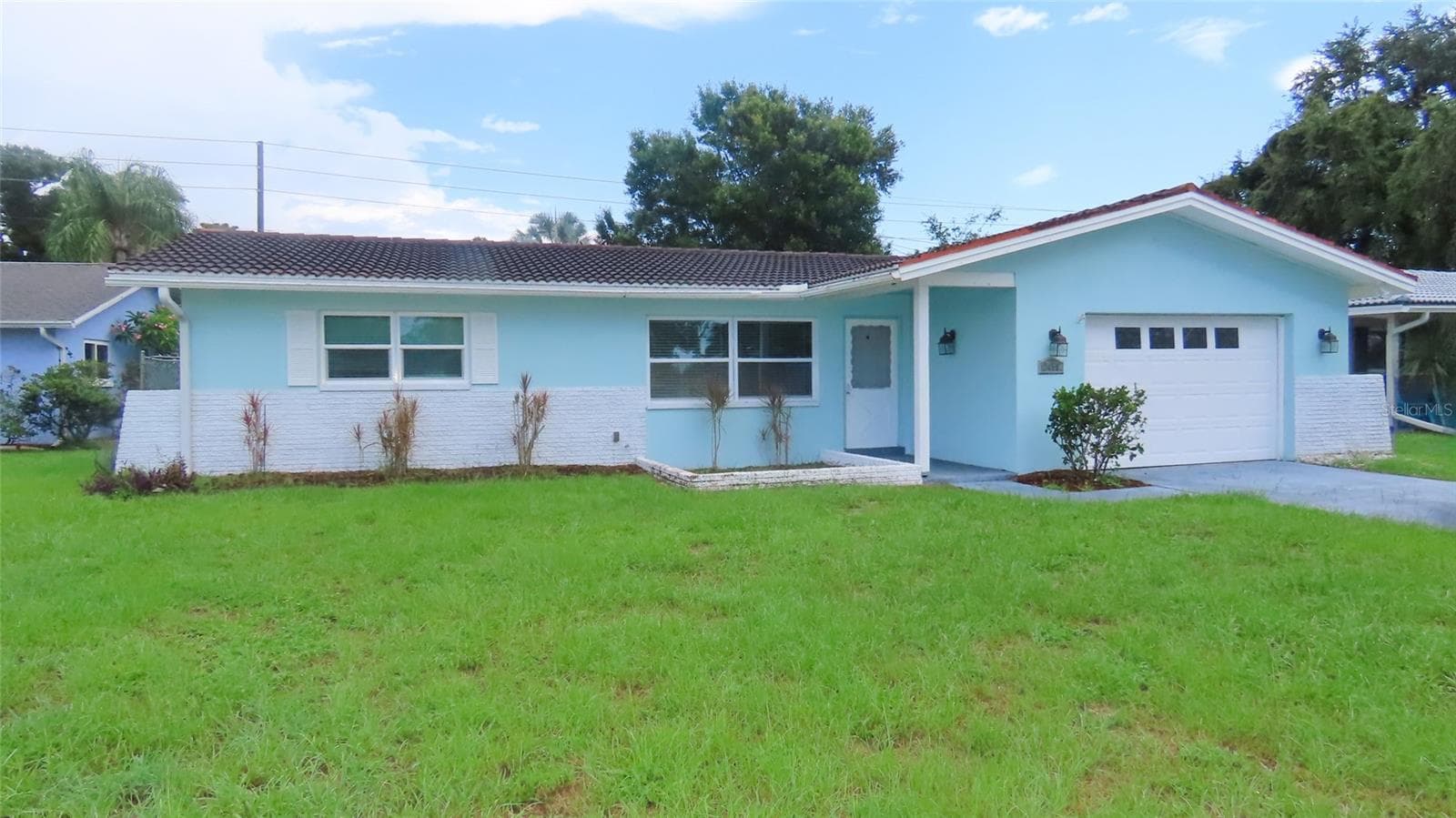 Single Family Residence at 2459 RUTLAND LN, CLEARWATER, photo 2 of 29