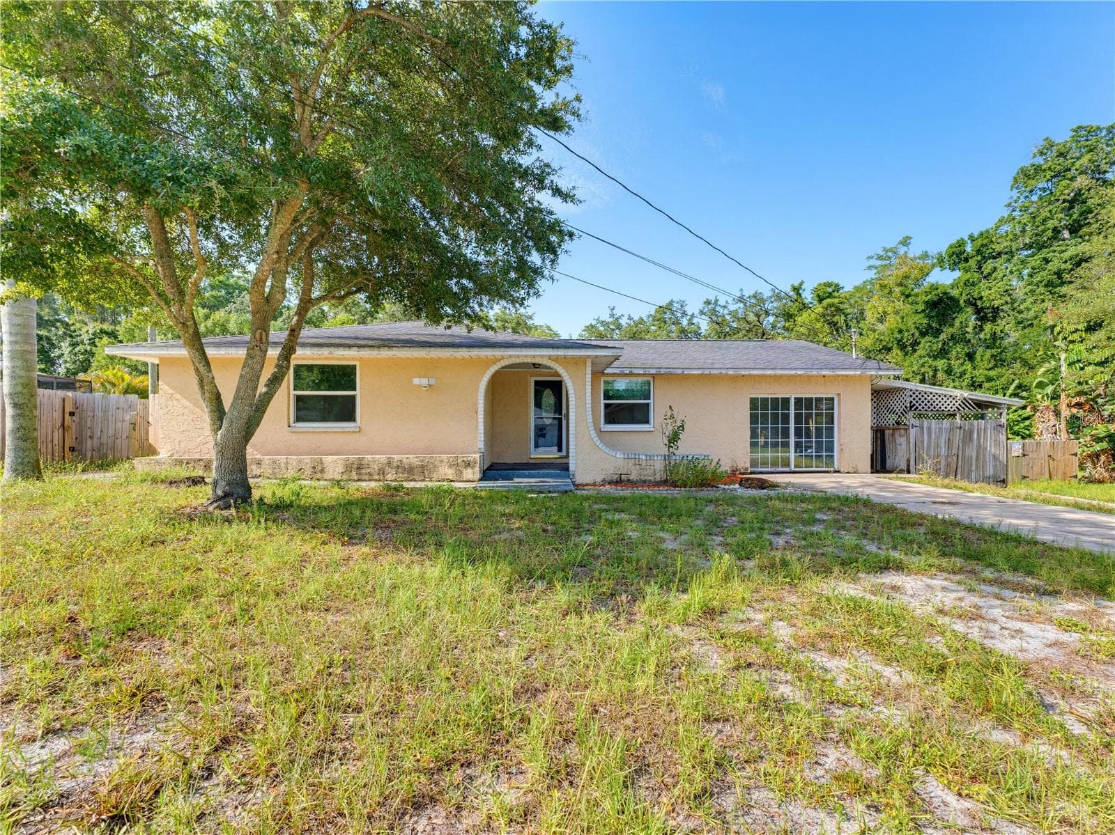 Single Family Residence at 1116 E OAKWOOD ST, TARPON SPRINGS, photo 3 of 68