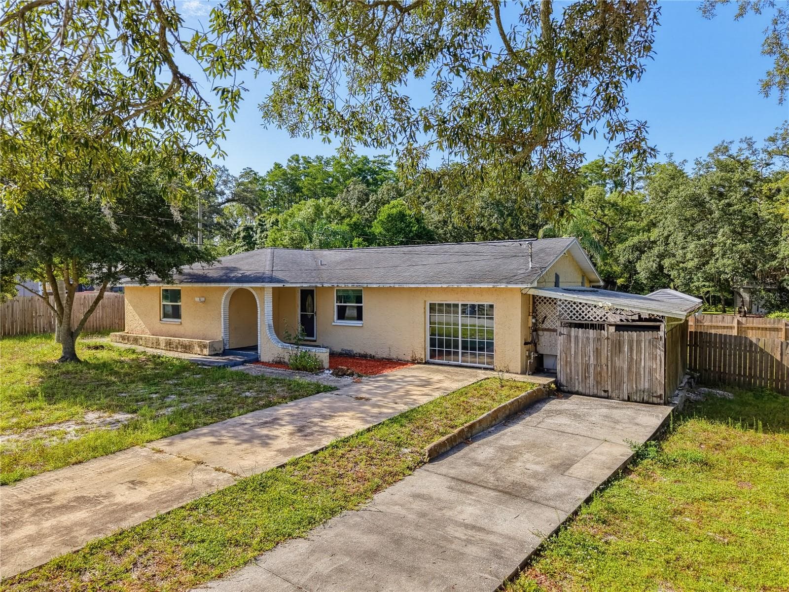 Single Family Residence at 1116 E OAKWOOD ST, TARPON SPRINGS, photo 8 of 68