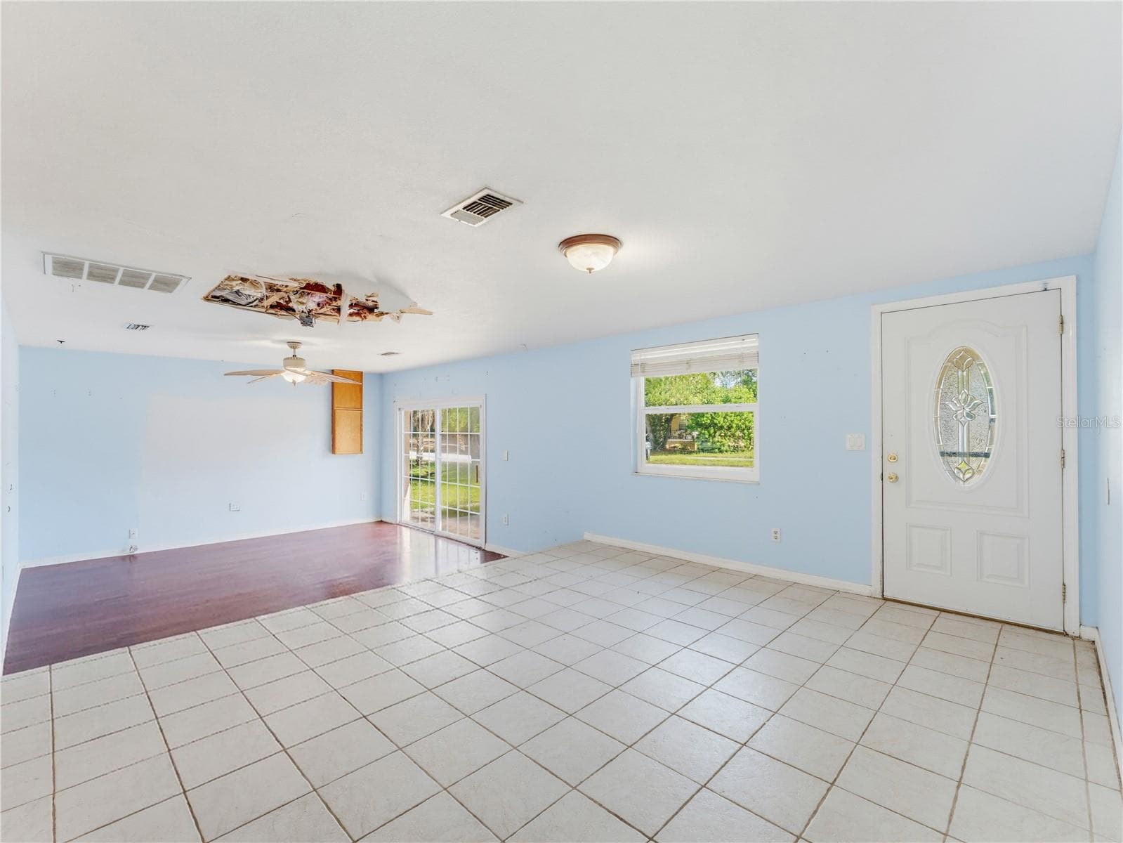 Single Family Residence at 1116 E OAKWOOD ST, TARPON SPRINGS, photo 12 of 68