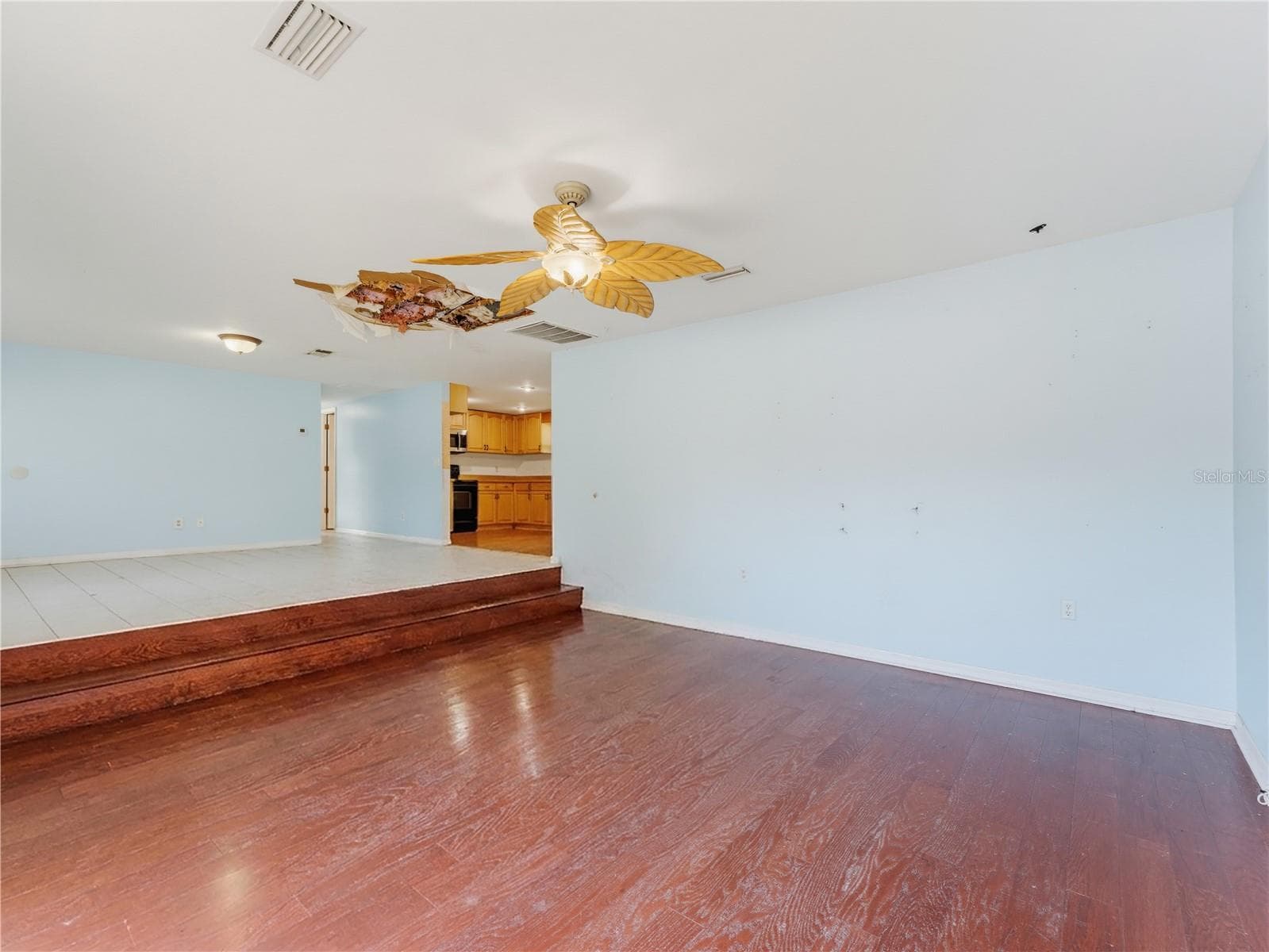 Single Family Residence at 1116 E OAKWOOD ST, TARPON SPRINGS, photo 15 of 68