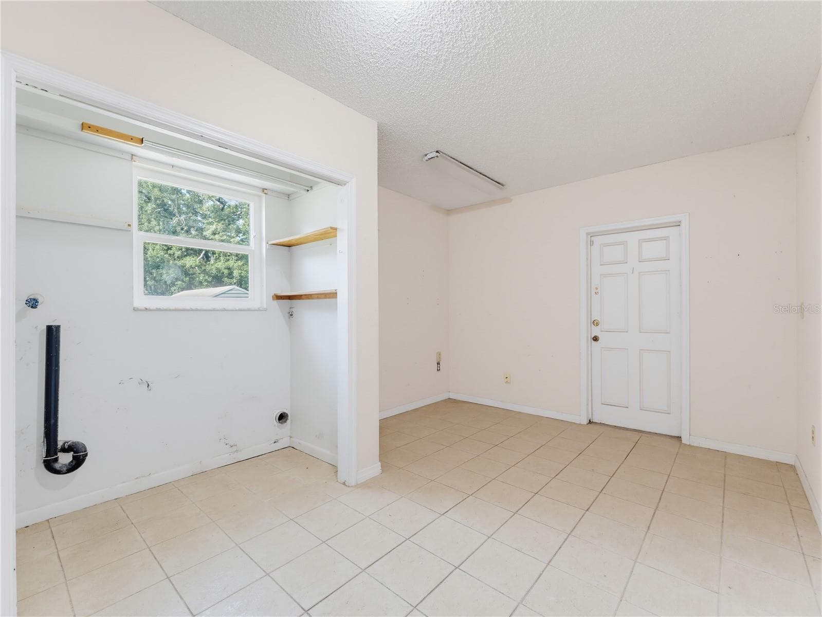 Single Family Residence at 1116 E OAKWOOD ST, TARPON SPRINGS, photo 27 of 68