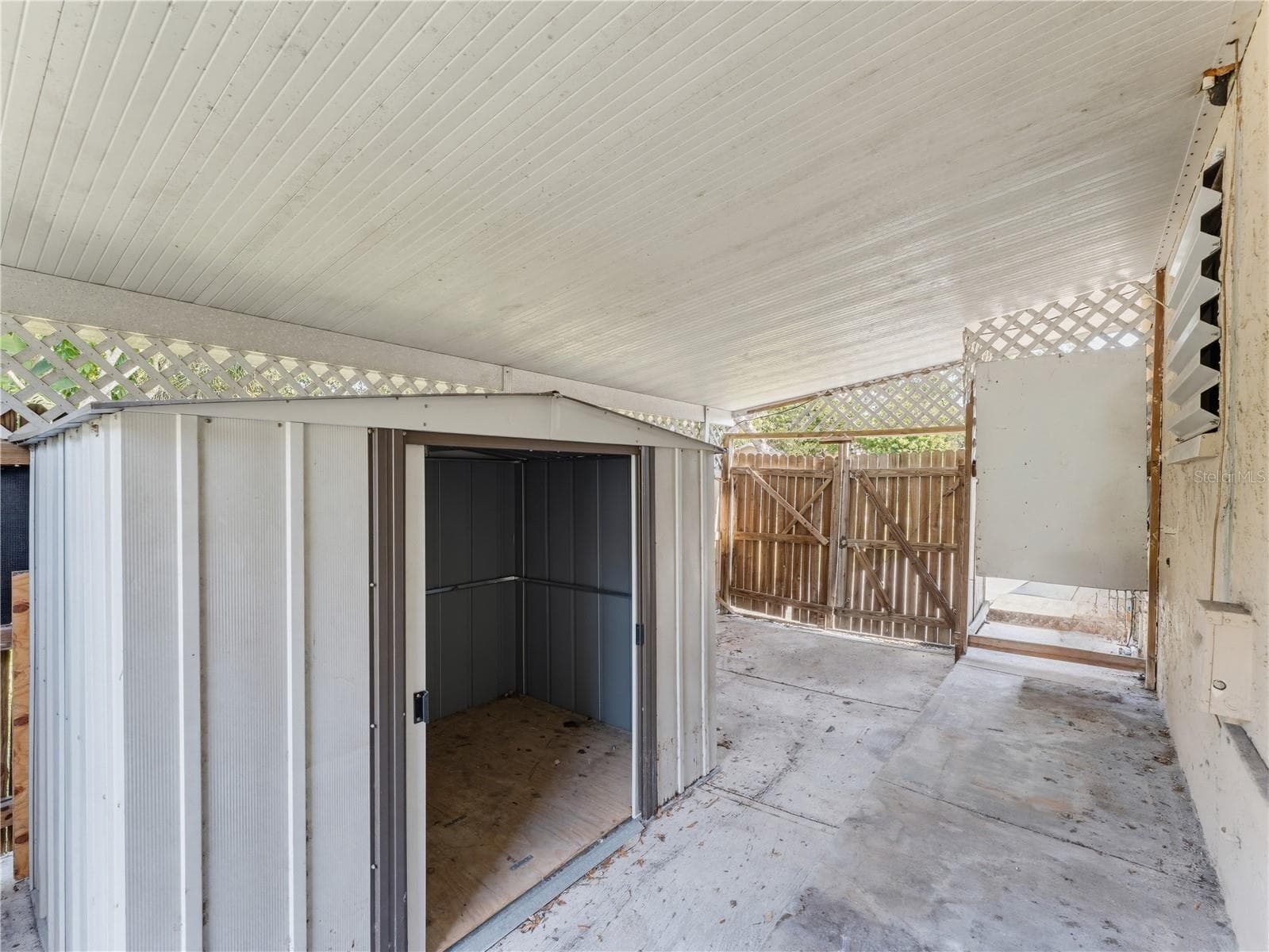 Single Family Residence at 1116 E OAKWOOD ST, TARPON SPRINGS, photo 56 of 68