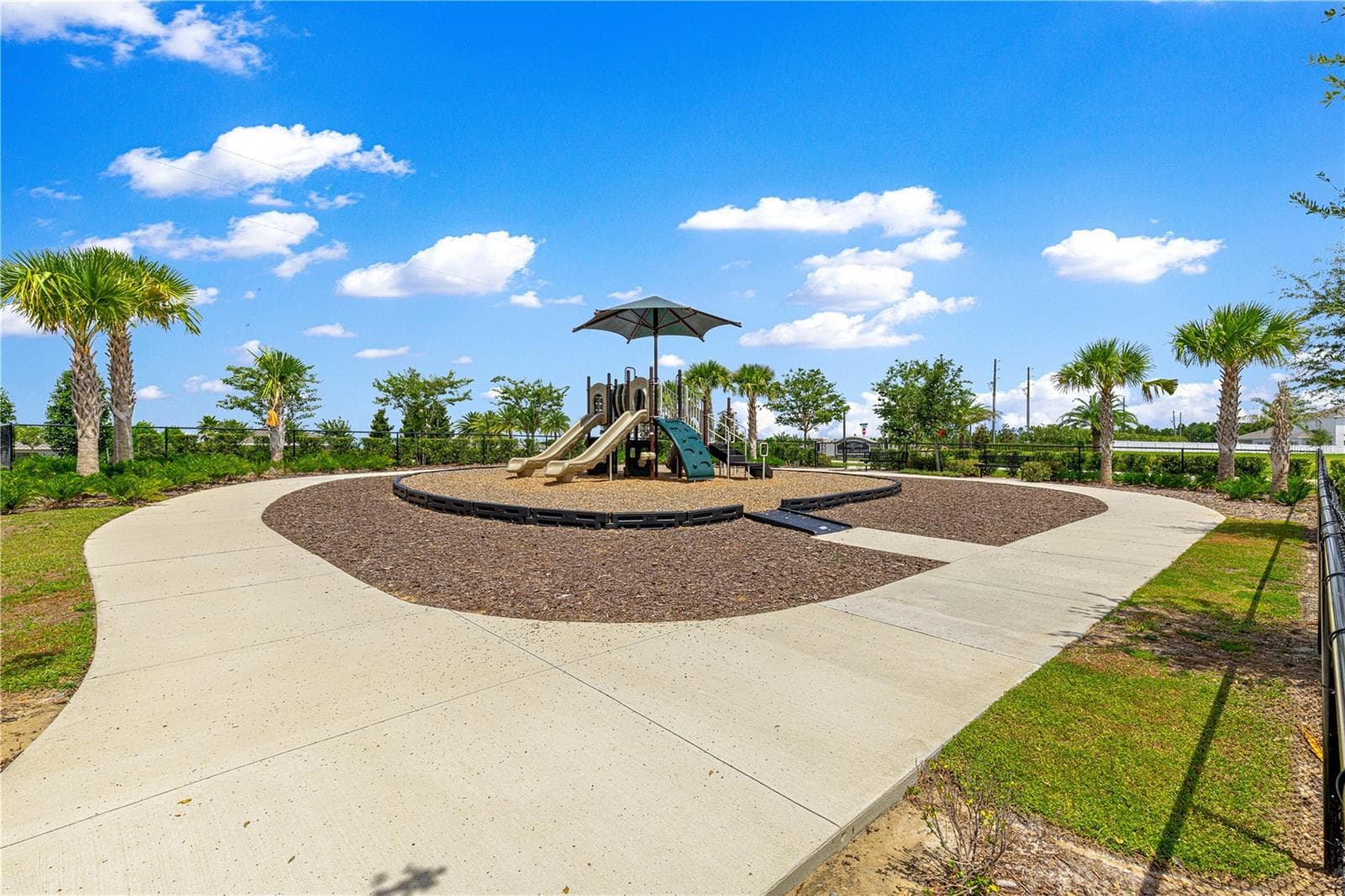 Single Family Residence at 3133 HILL POINT ST, MINNEOLA, photo 4 of 48