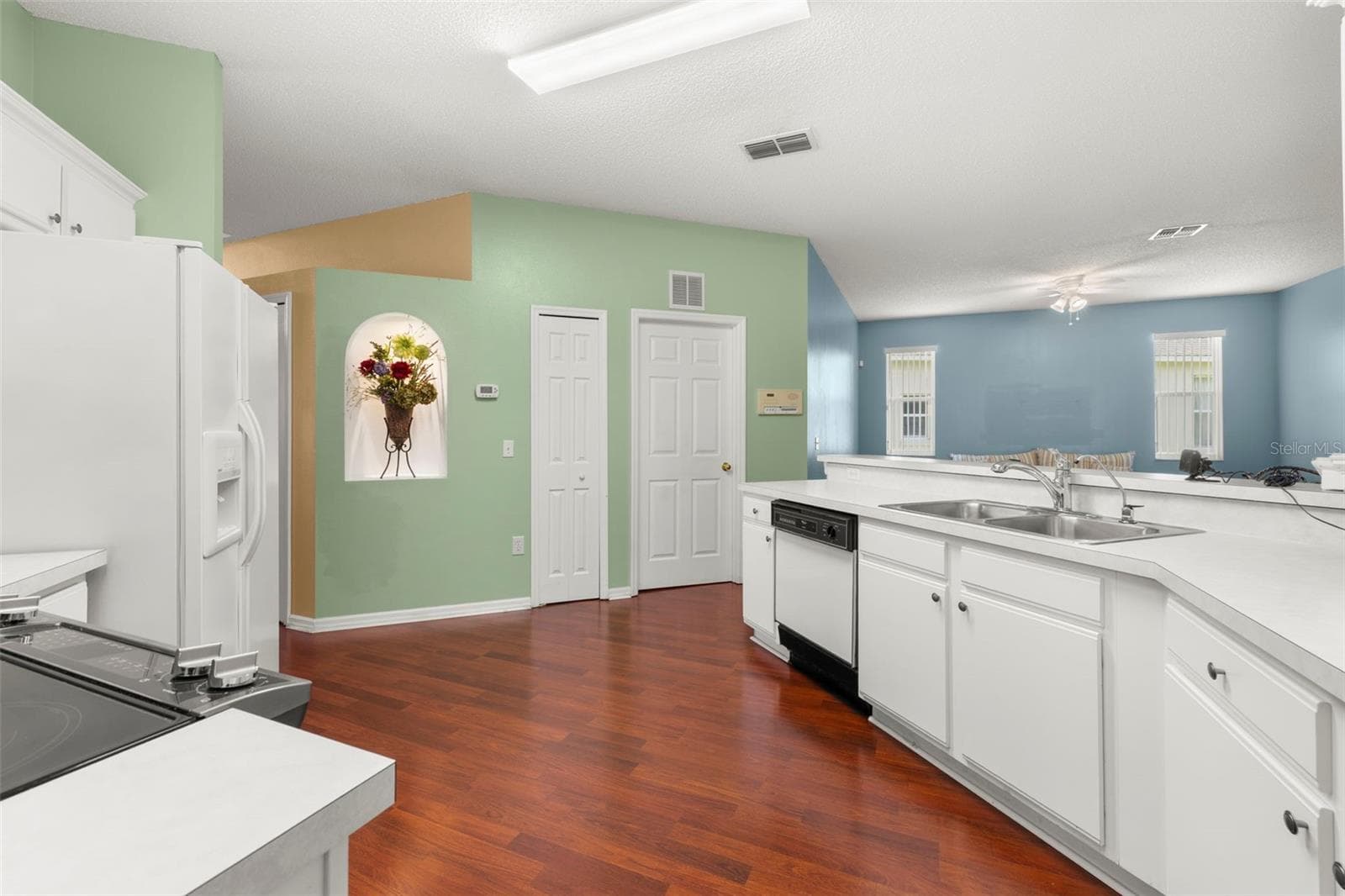 Single Family Residence at 2605 FERN COVE WAY, KISSIMMEE, photo 6 of 22