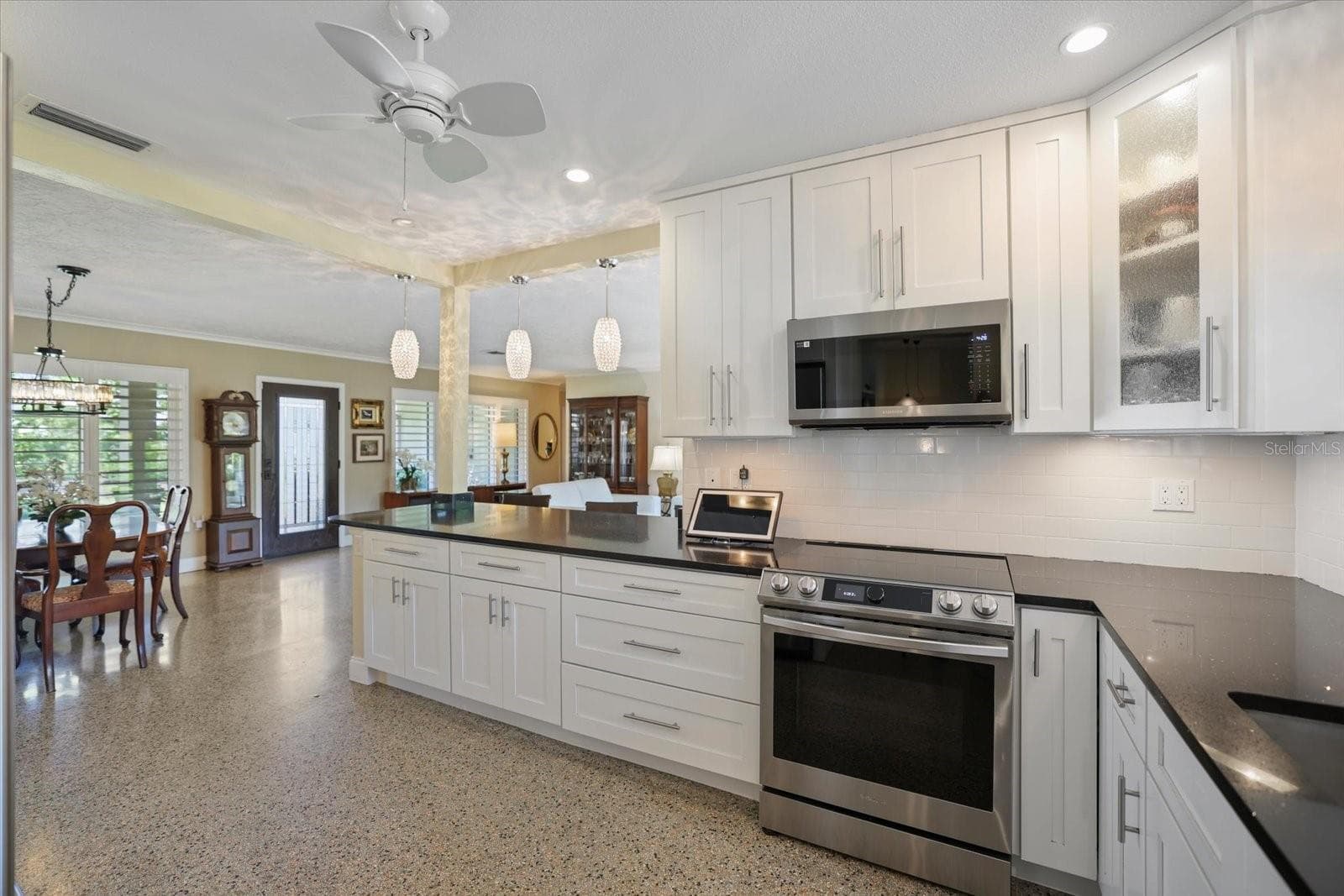 Single Family Residence at 1827 BAYWOOD DR, SARASOTA, photo 6 of 76