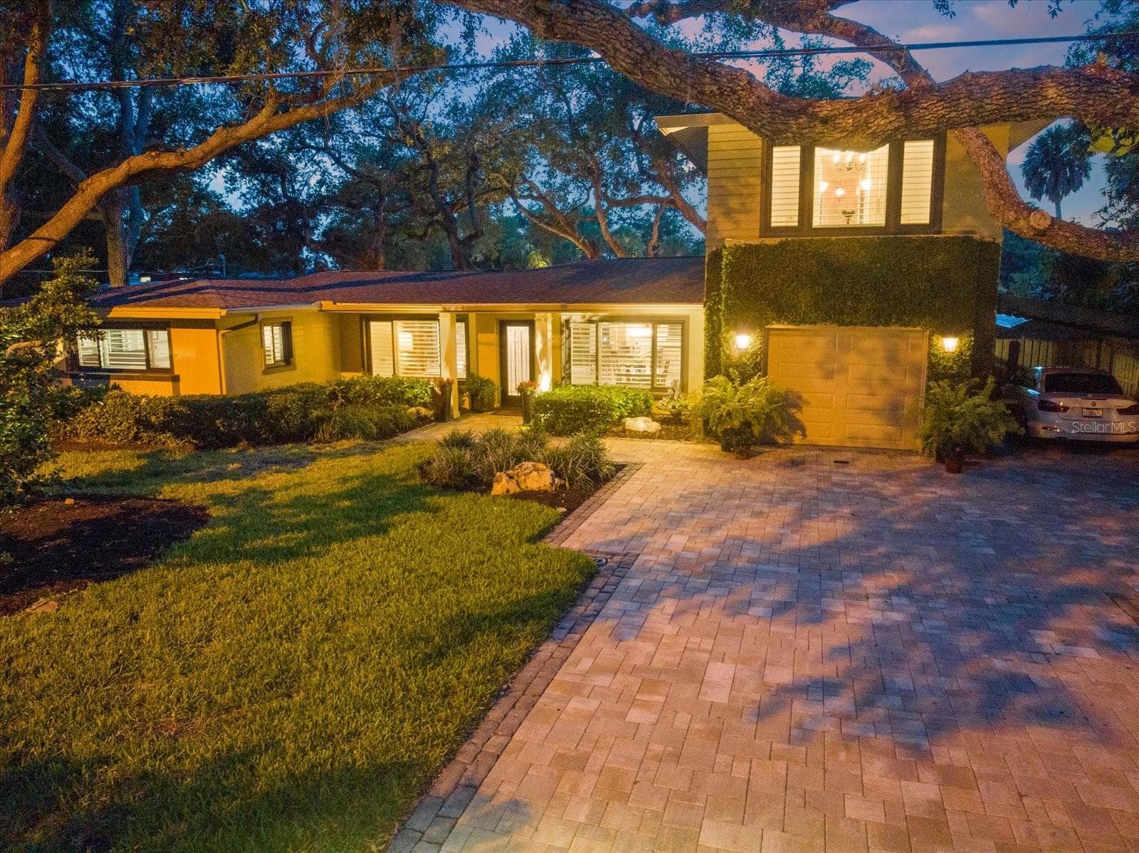 Single Family Residence at 1827 BAYWOOD DR, SARASOTA, photo 38 of 76