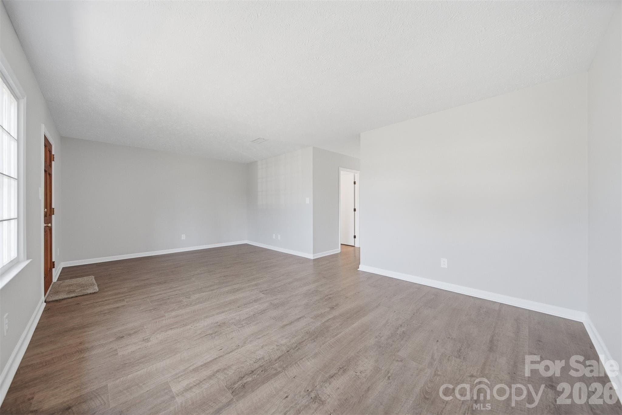 Condominium at 414 7th Street NE, Hickory, photo 6 of 36