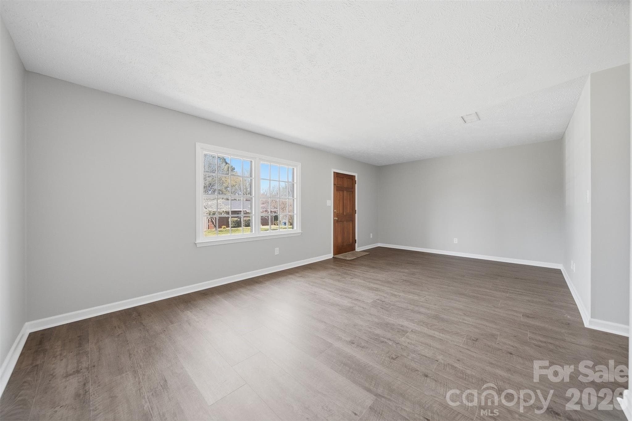 Condominium at 414 7th Street NE, Hickory, photo 7 of 36