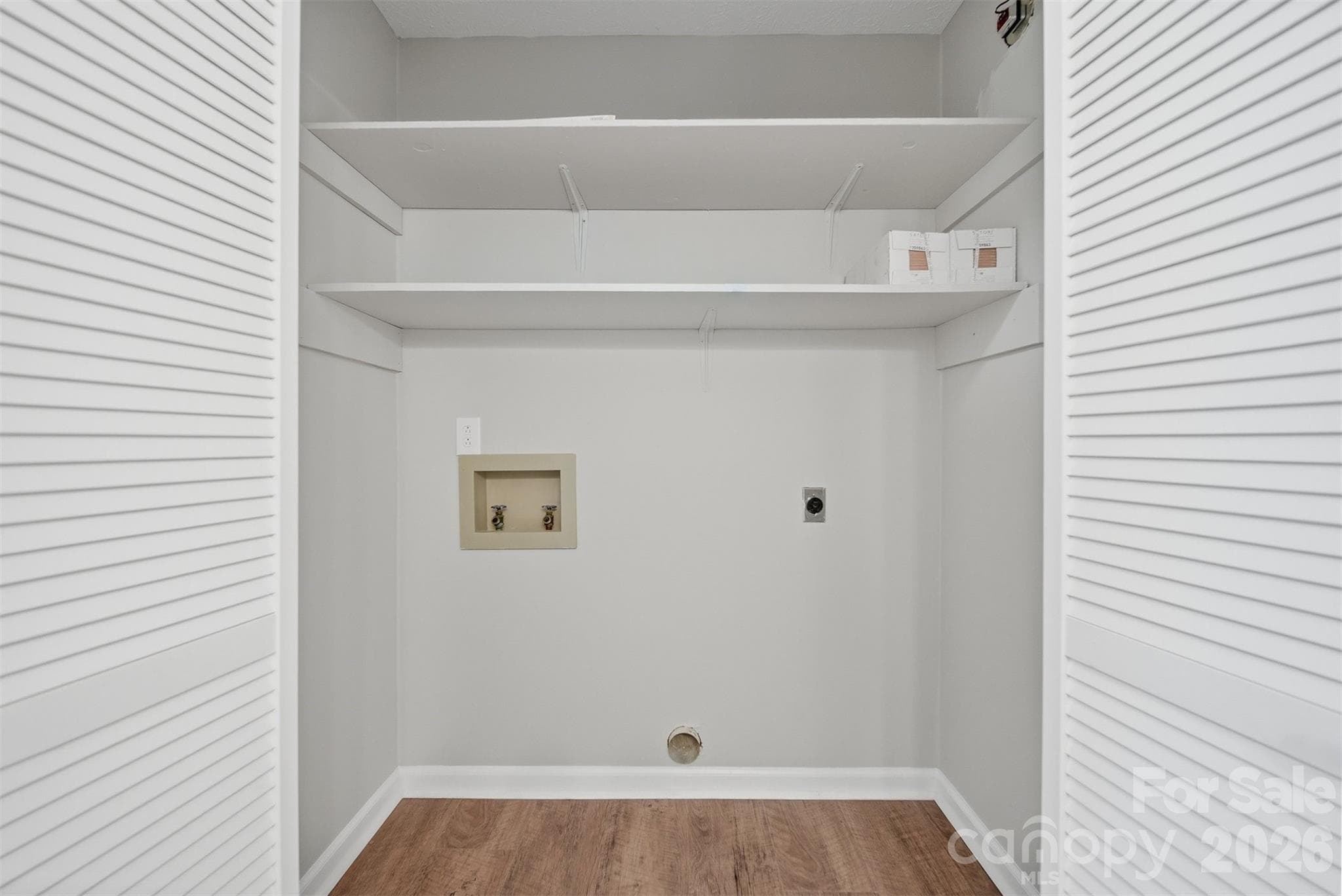 Condominium at 414 7th Street NE, Hickory, photo 16 of 36