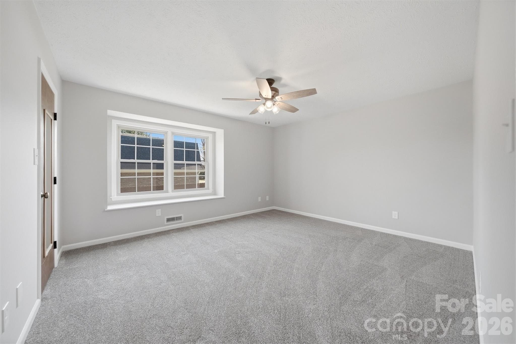 Condominium at 414 7th Street NE, Hickory, photo 18 of 36