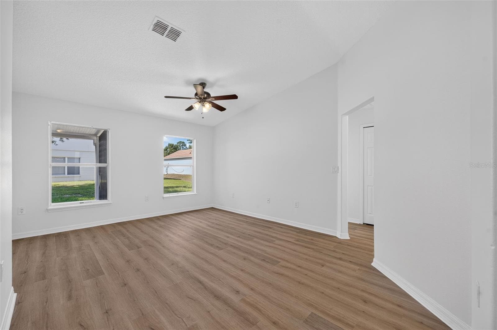 Single Family Residence at 719 WAXWING CT, POINCIANA, photo 4 of 24