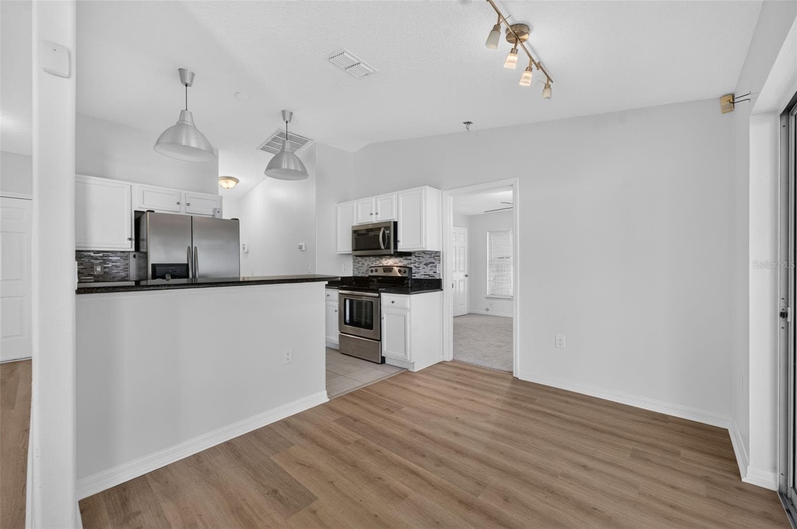 Single Family Residence at 719 WAXWING CT, POINCIANA, photo 7 of 24