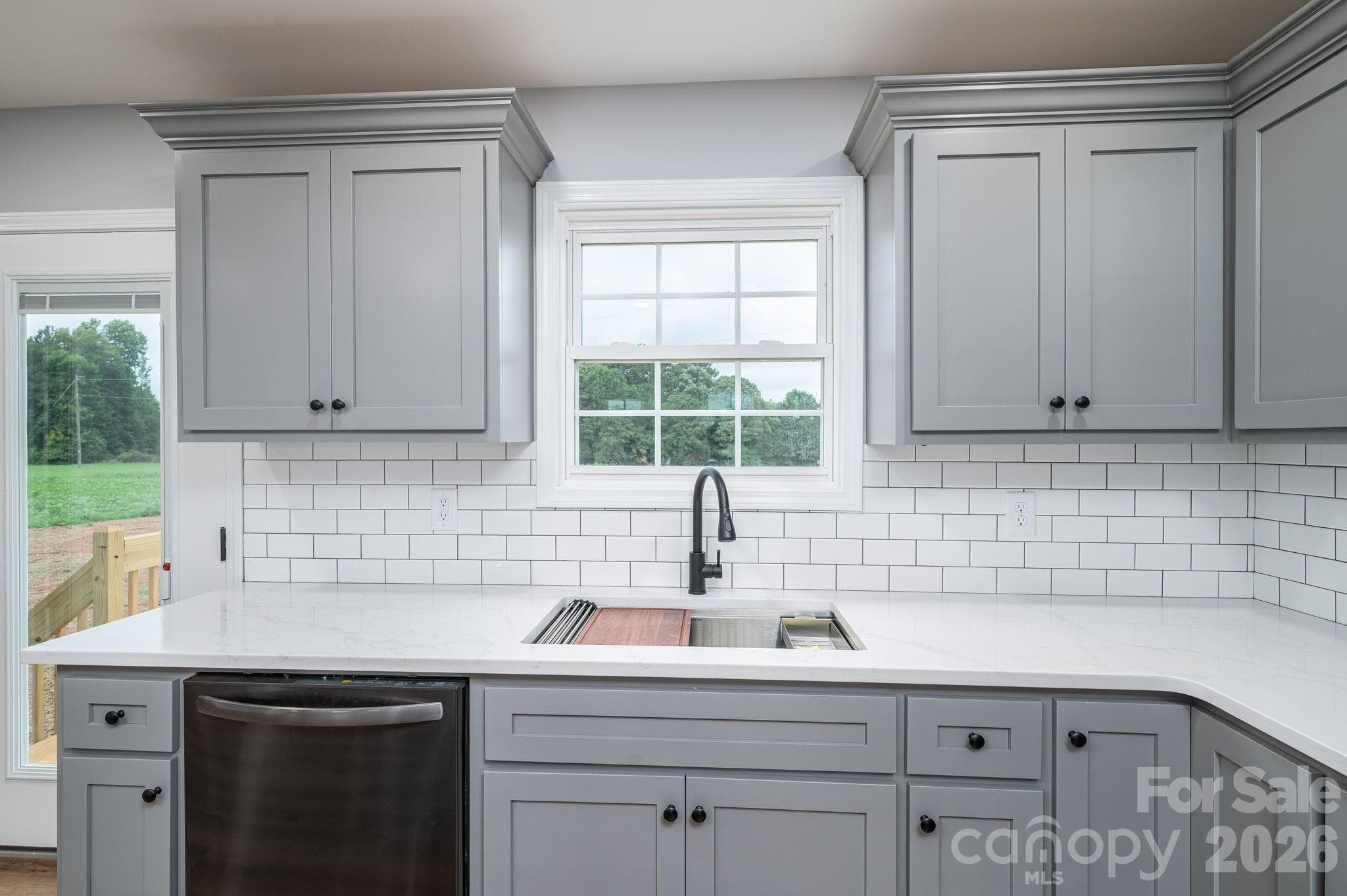 Kitchen Sink/Dishwasher - 307 Northbrook III School Road, Vale