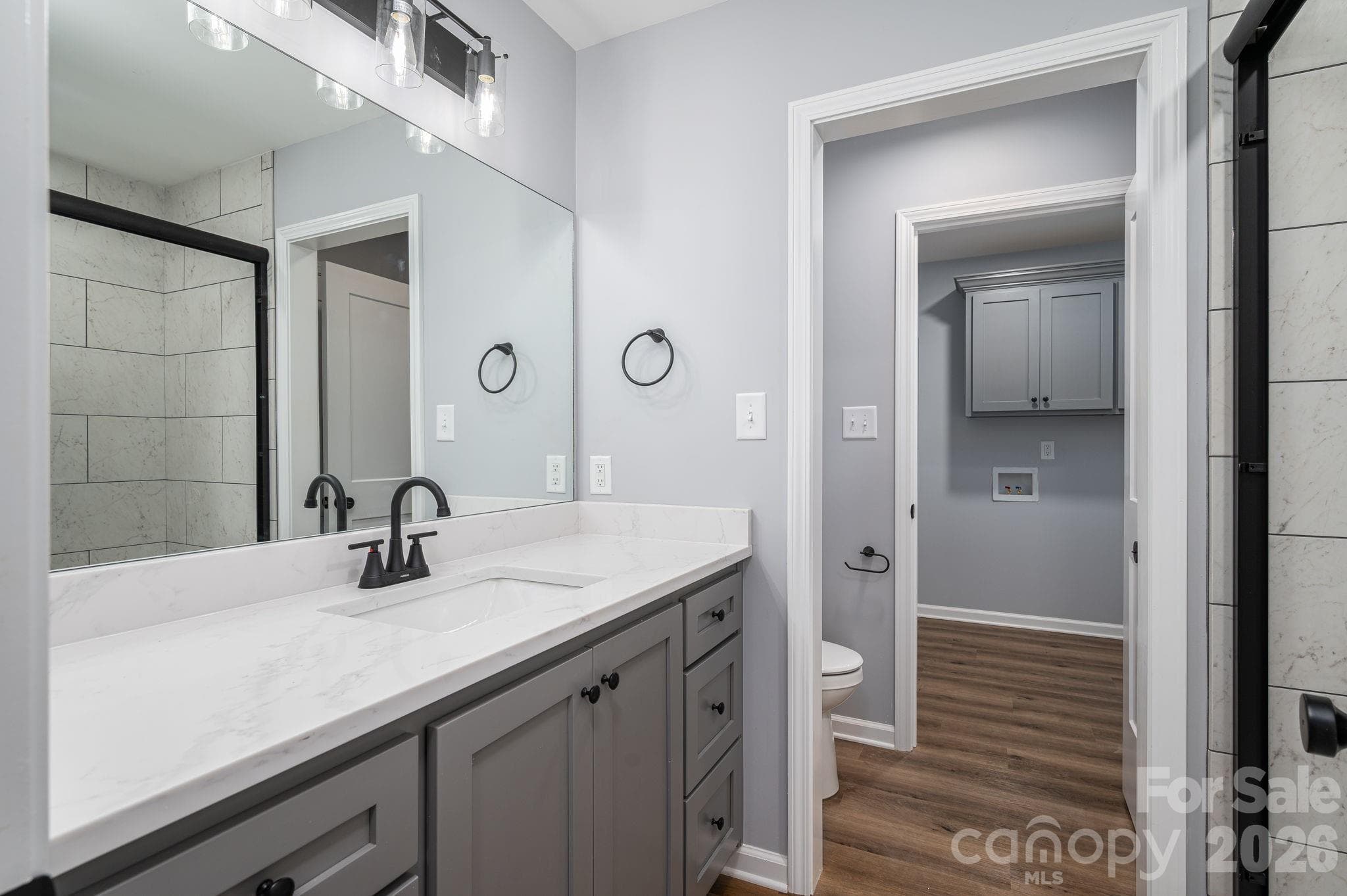 Primary Bath - 307 Northbrook III School Road, Vale