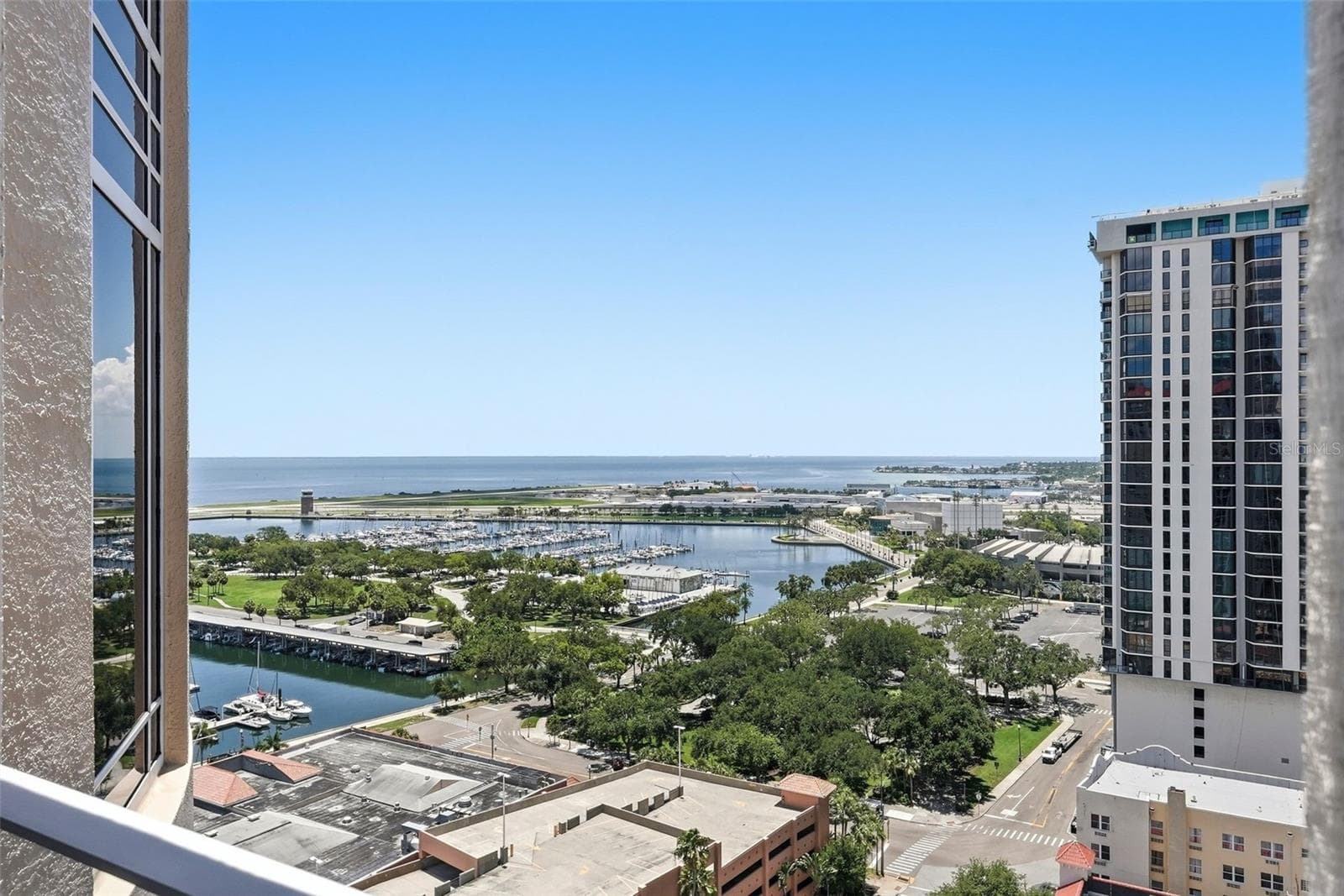 Condominium at 100 BEACH DR NE #1900, ST PETERSBURG, photo 23 of 74