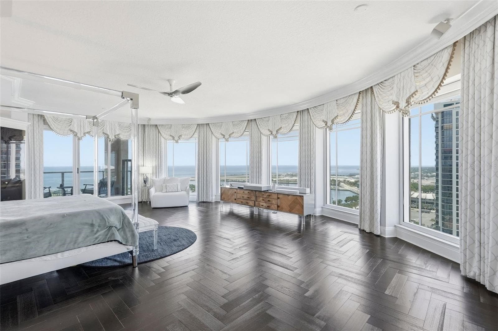 Condominium at 100 BEACH DR NE #1900, ST PETERSBURG, photo 30 of 74