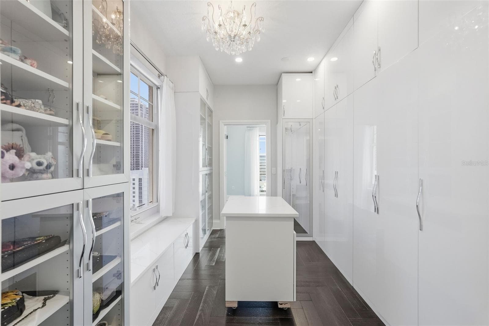 Condominium at 100 BEACH DR NE #1900, ST PETERSBURG, photo 33 of 74