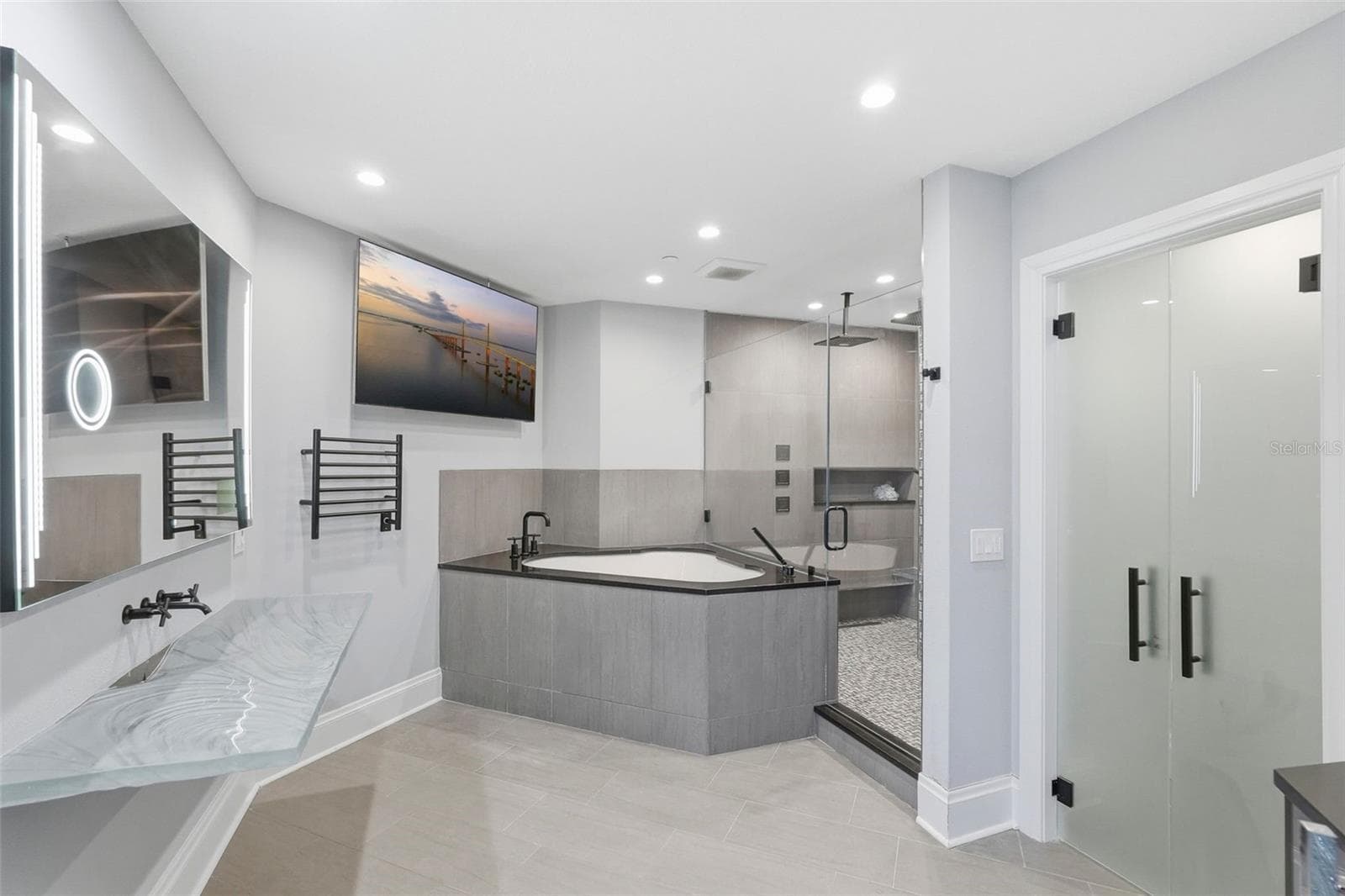 Condominium at 100 BEACH DR NE #1900, ST PETERSBURG, photo 42 of 74