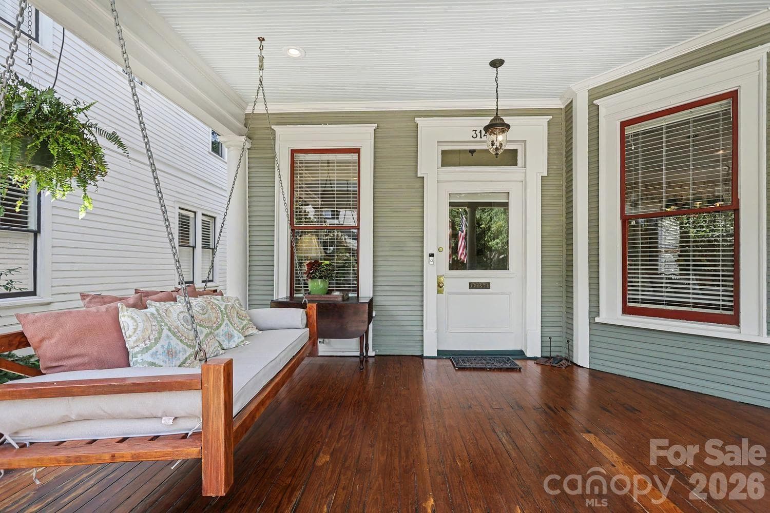 Covered Porch & Front Entry - 314 E Kingston Avenue E, Charlotte