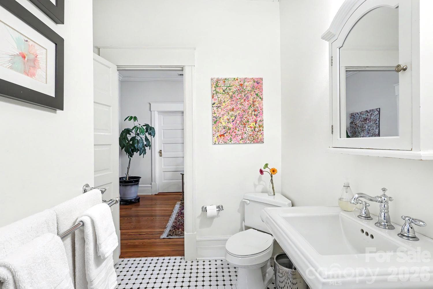 Full Bathroom #3 - 314 E Kingston Avenue E, Charlotte