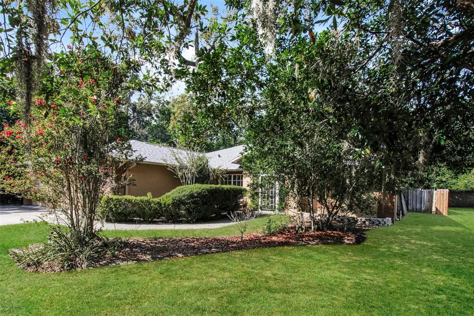 Single Family Residence at 6410 JAMAICA RD, SPRING HILL, photo 2 of 21
